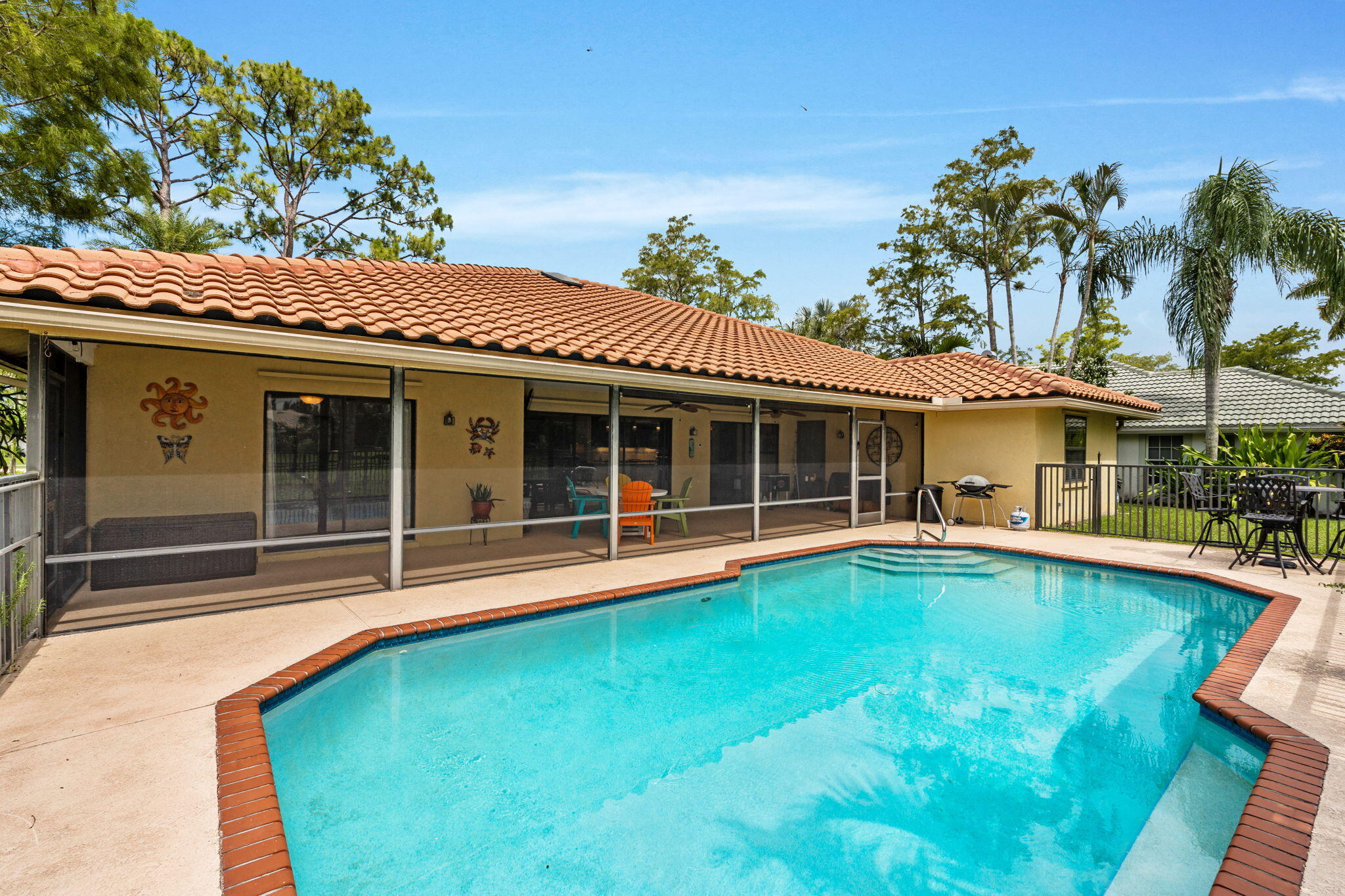 SUGAR POND MANOR OF WELLINGTON - Residential Lease