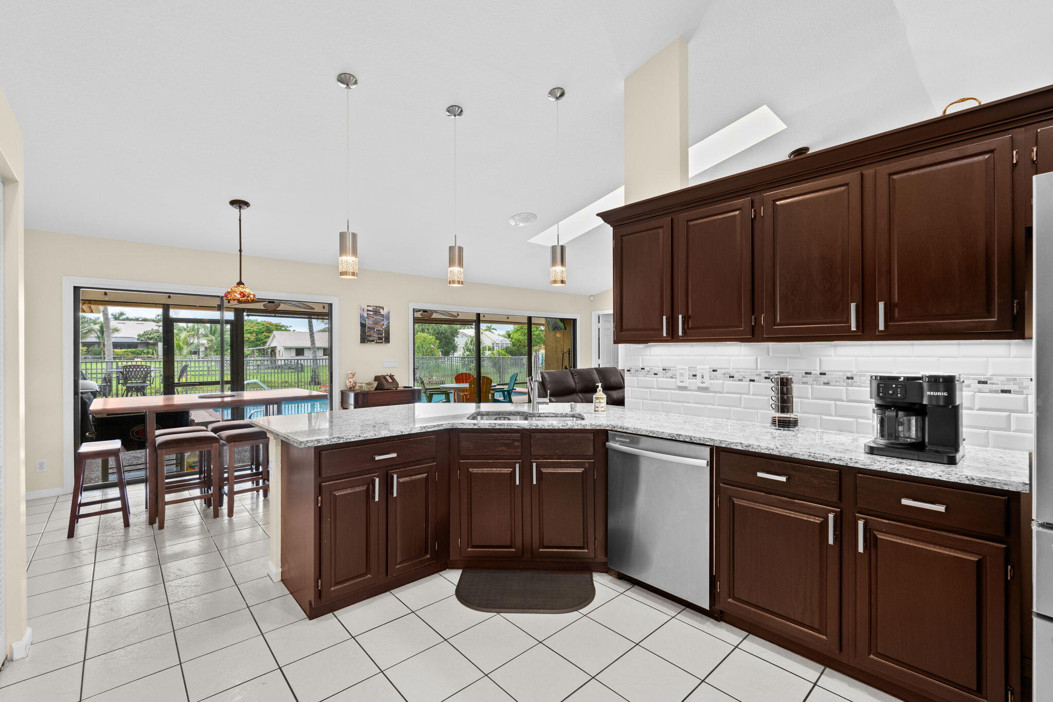 SUGAR POND MANOR OF WELLINGTON - Residential Lease