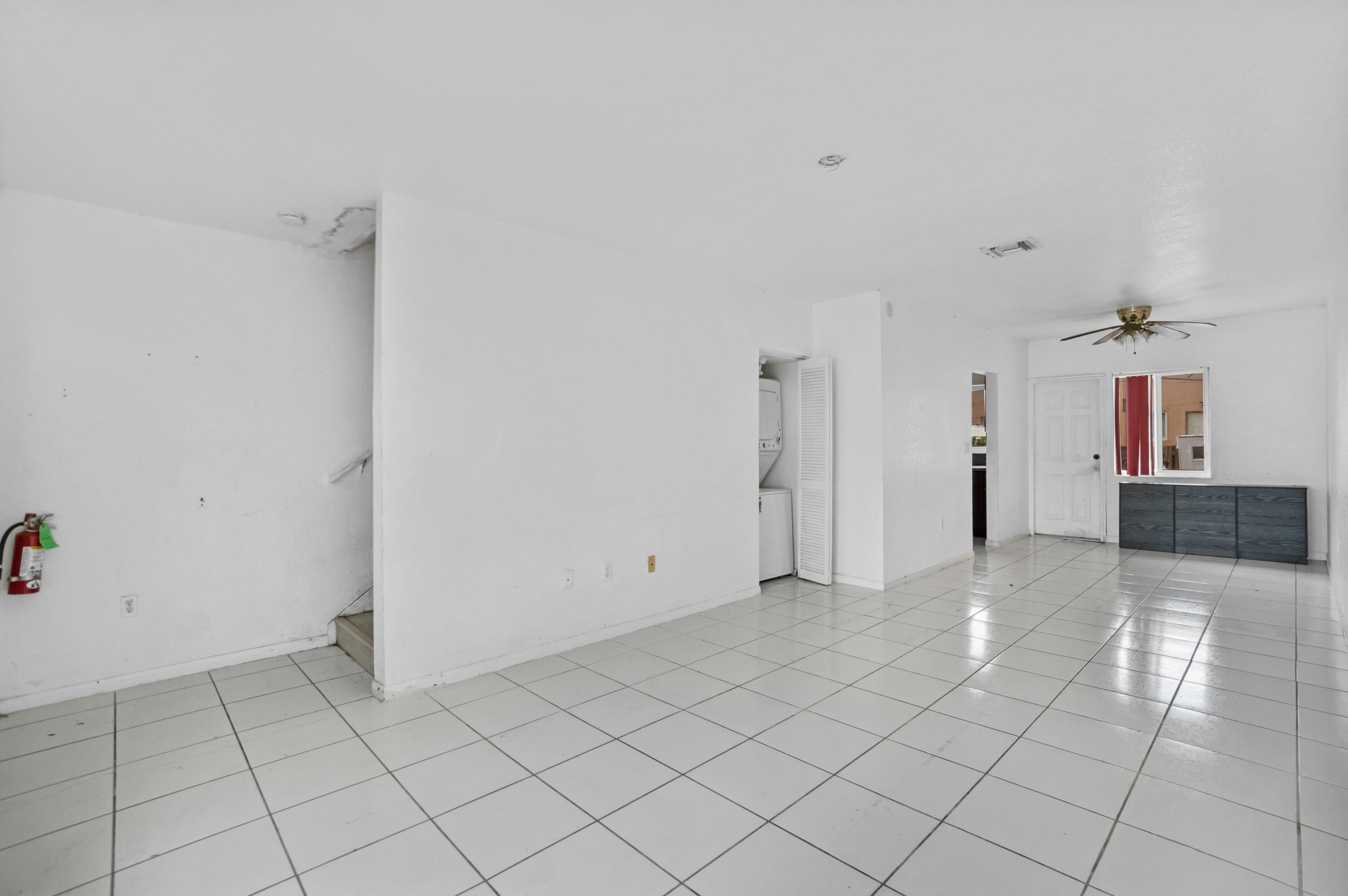 SUNSET PALM VILLAS CONDO - Residential