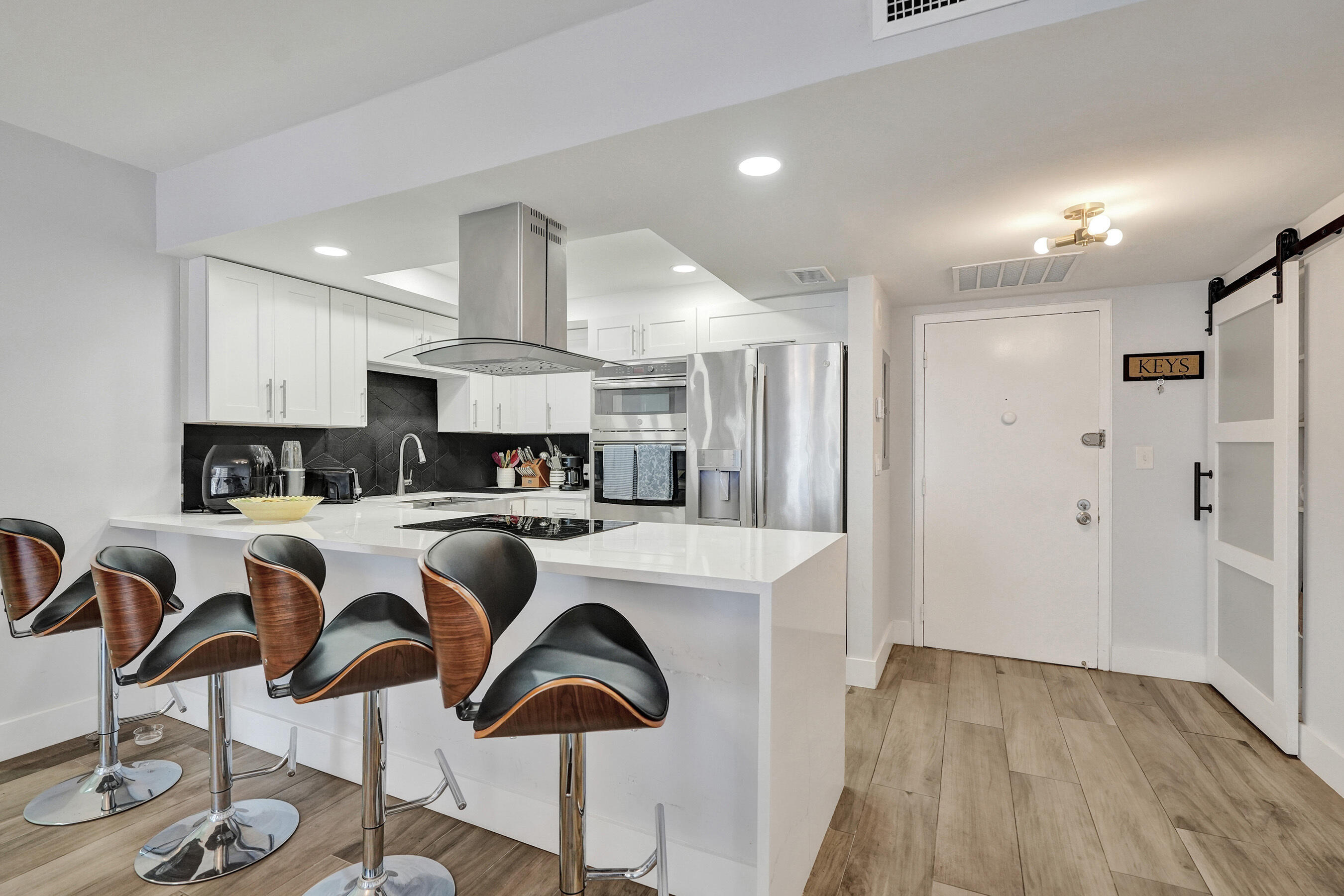 OLYMPUS CONDO PHASE - Residential
