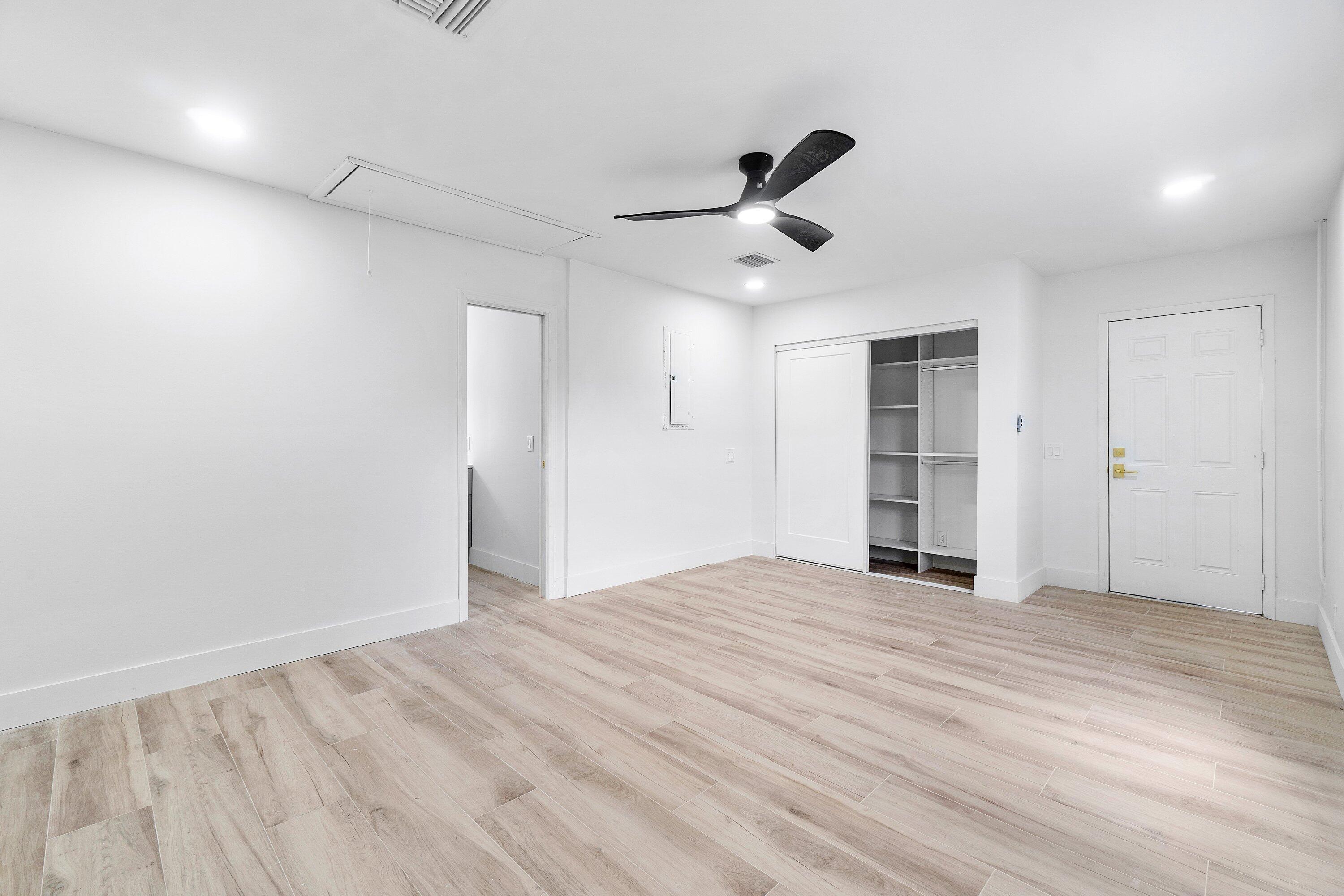 DELRAY GARDEN ESTATES - Residential