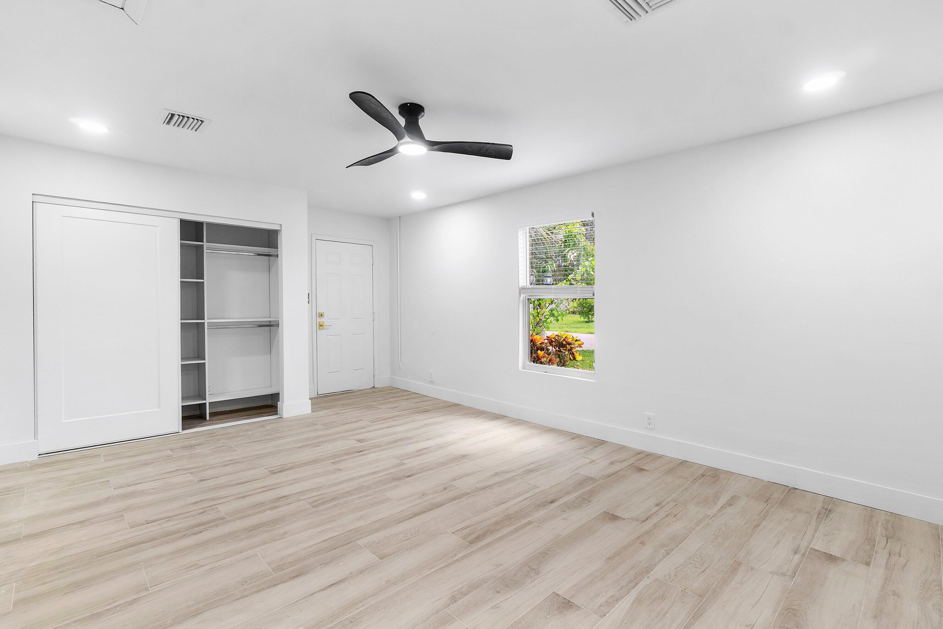 DELRAY GARDEN ESTATES - Residential