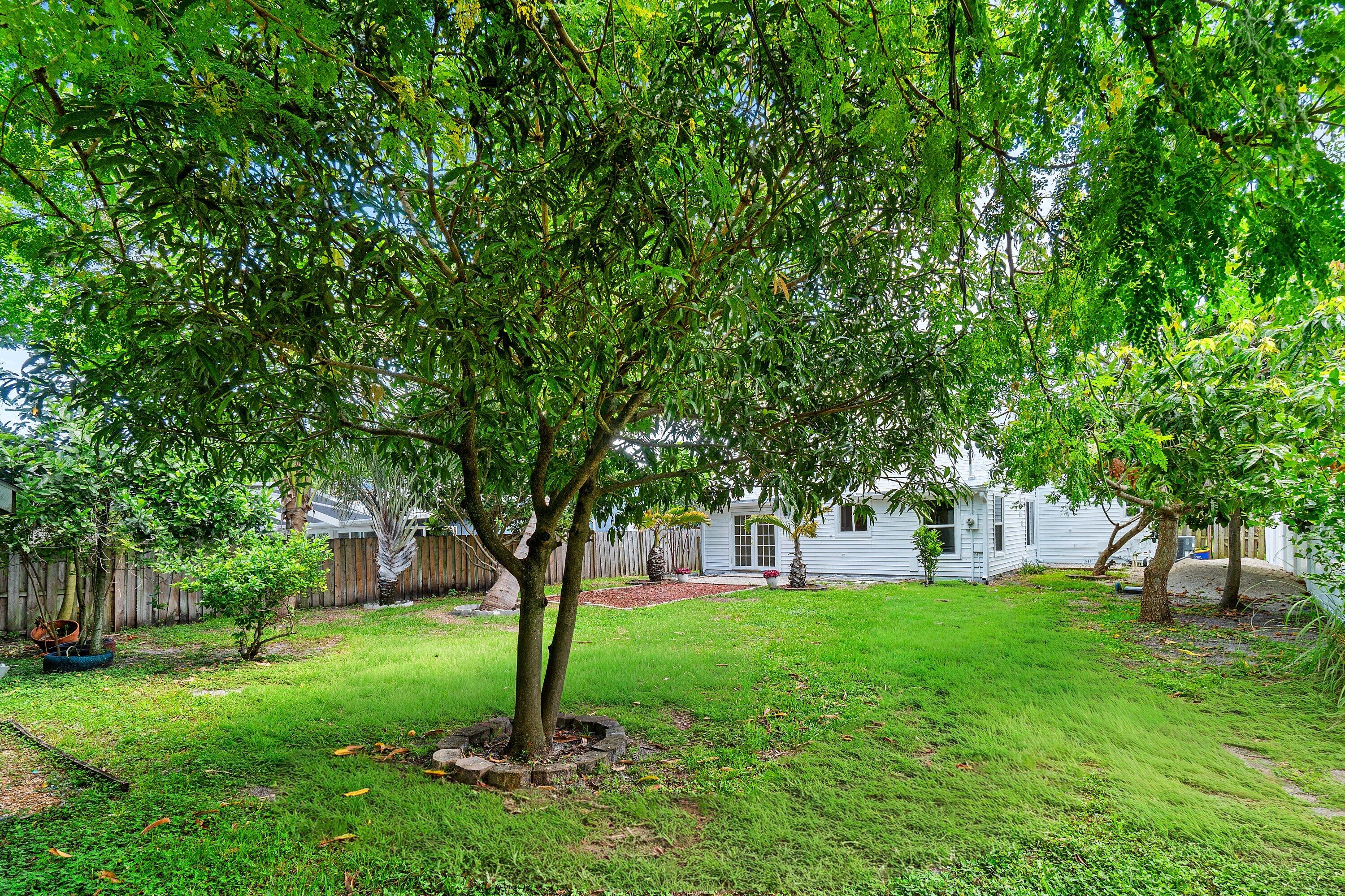 DELRAY GARDEN ESTATES - Residential