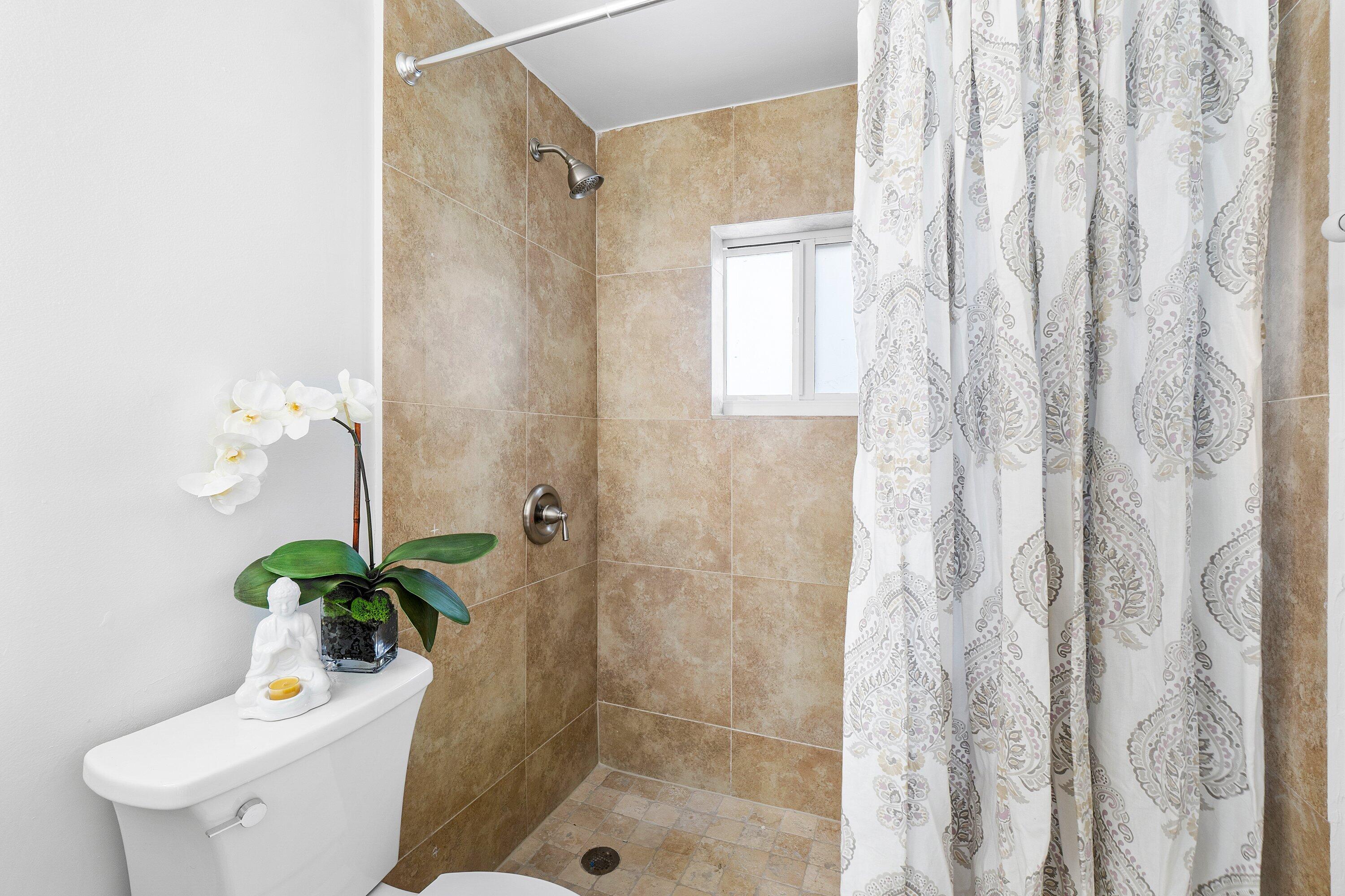 DELRAY GARDEN ESTATES - Residential