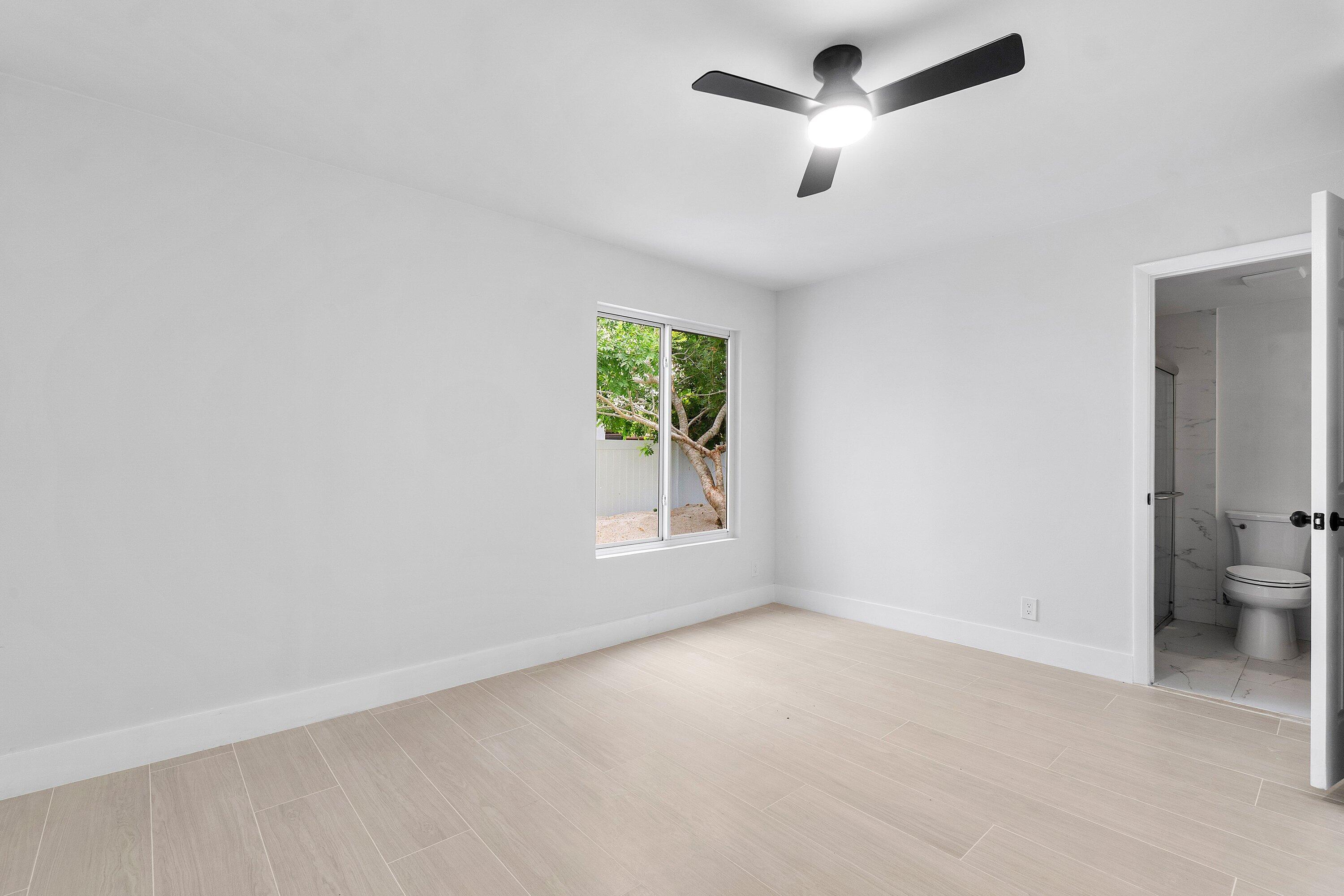 DELRAY GARDEN ESTATES - Residential