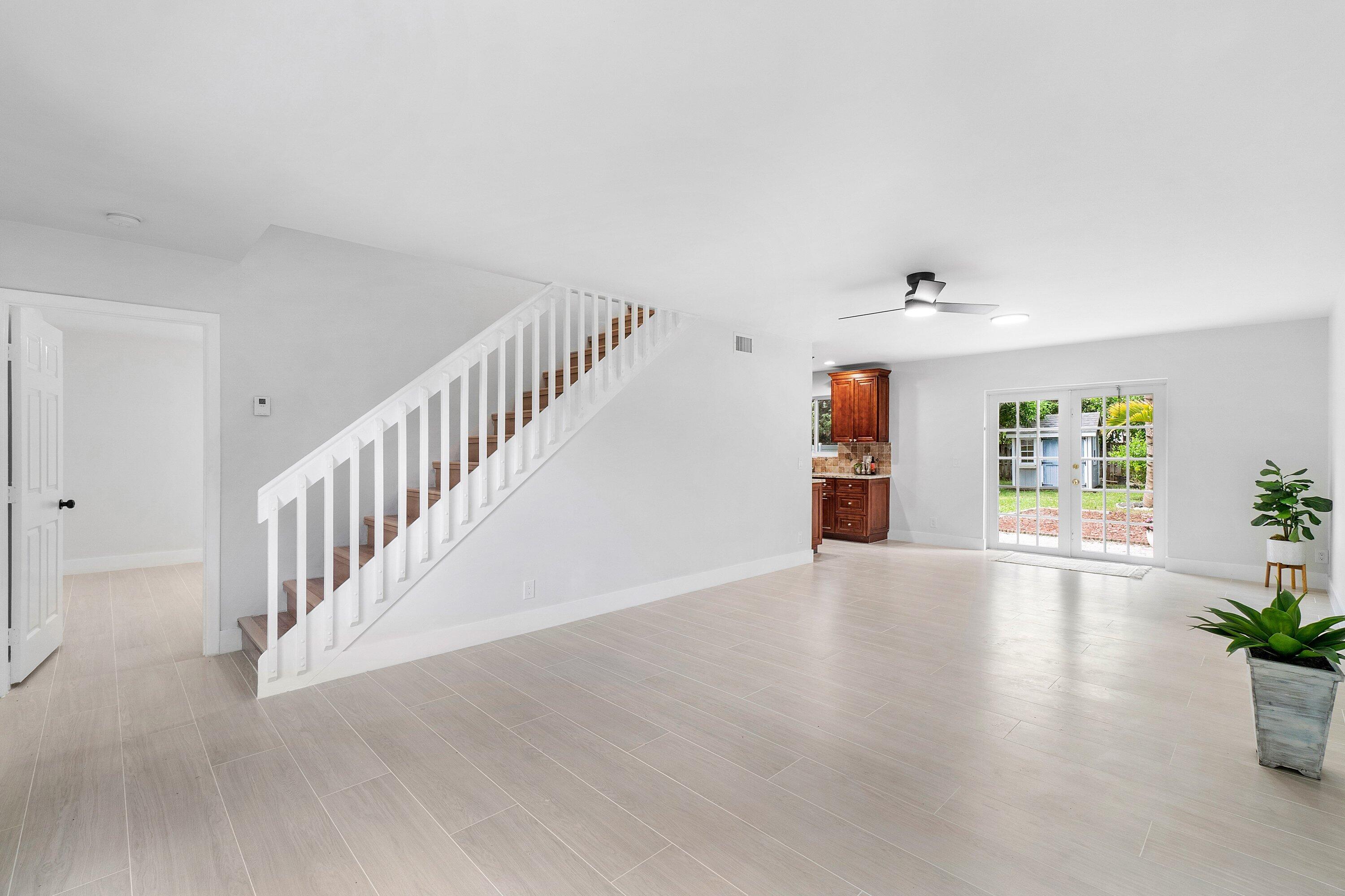DELRAY GARDEN ESTATES - Residential