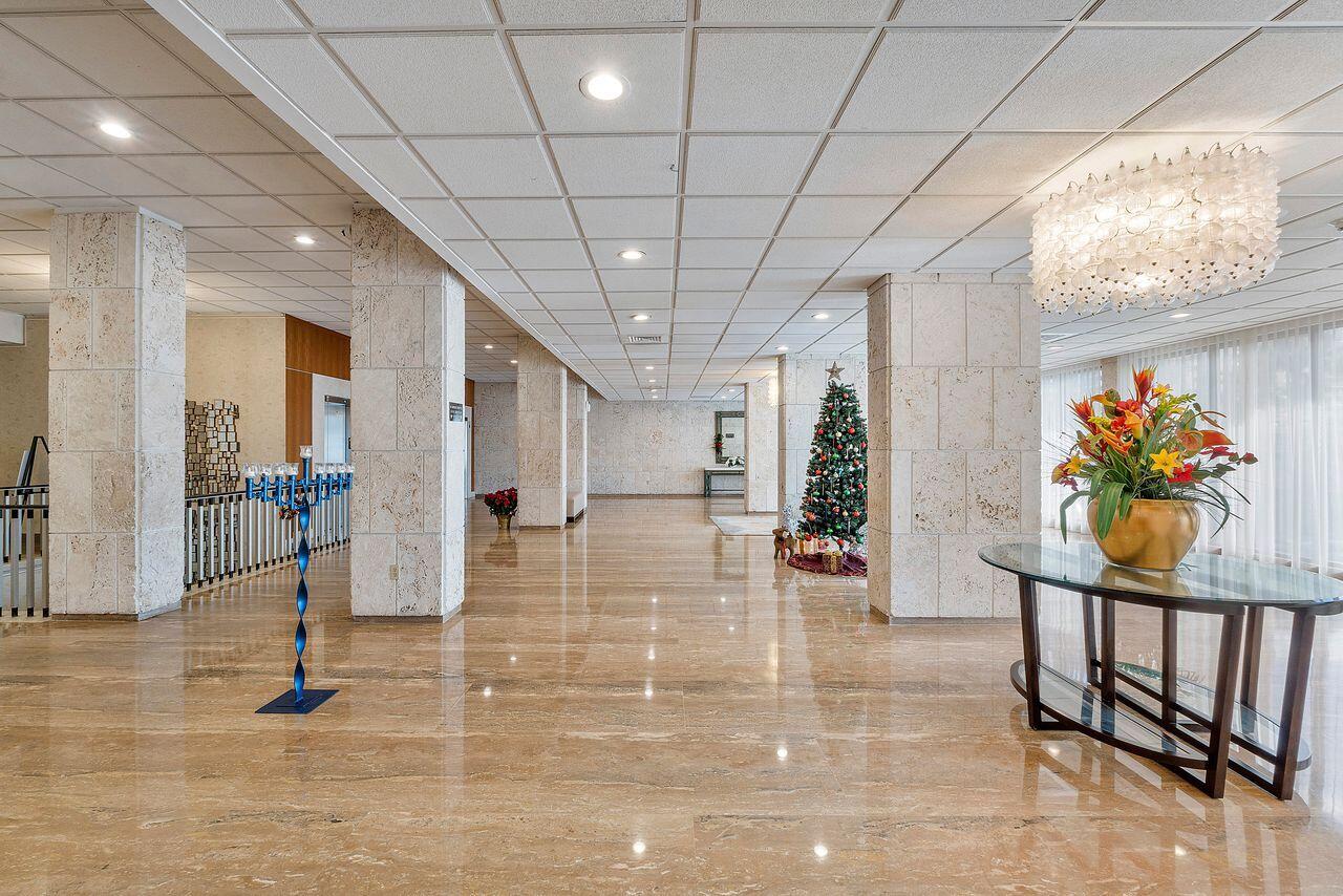 HEMISPHERES CONDO - Residential