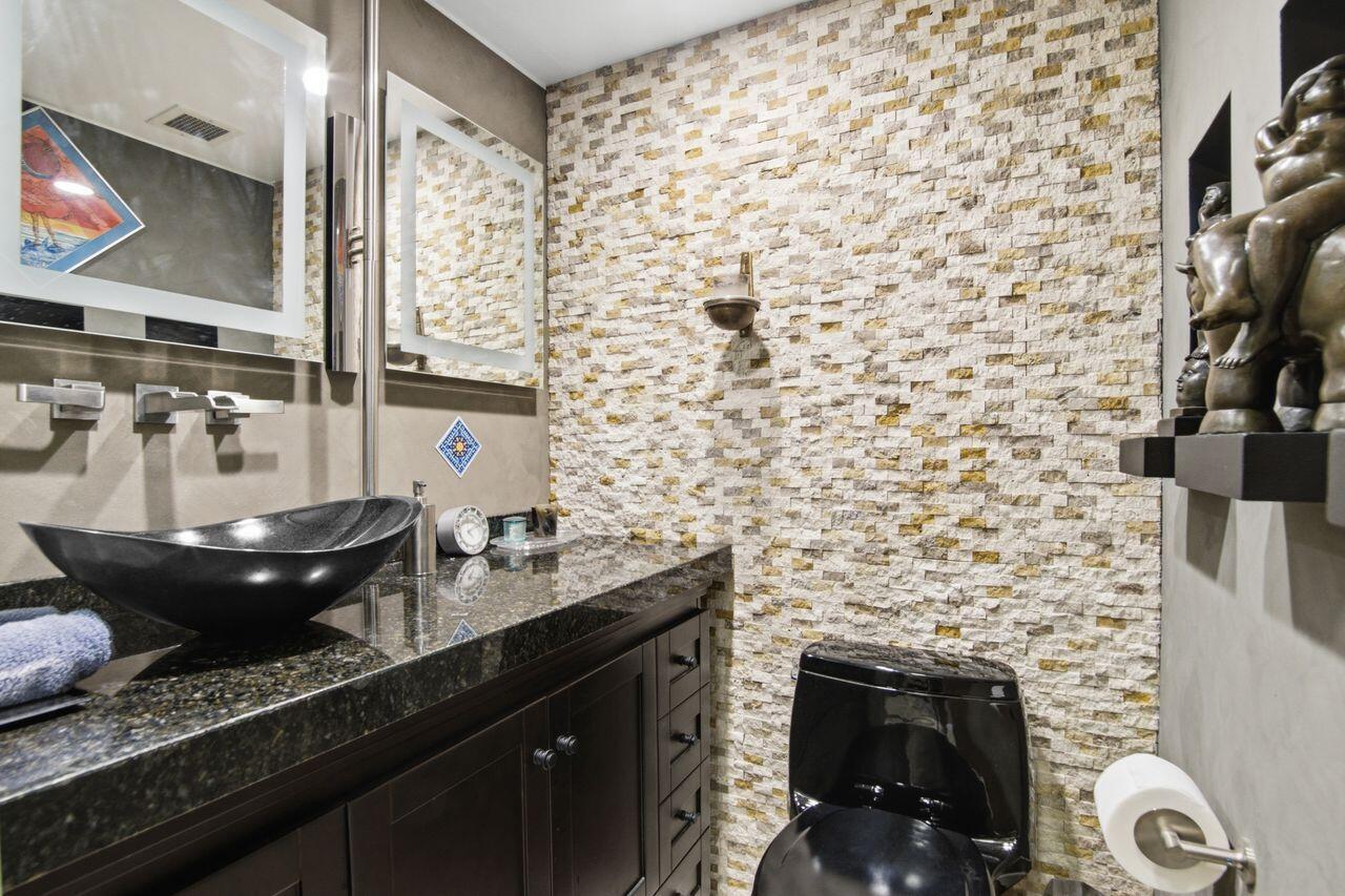 HEMISPHERES CONDO - Residential