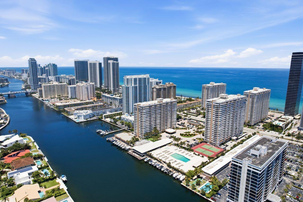 HEMISPHERES CONDO - Residential