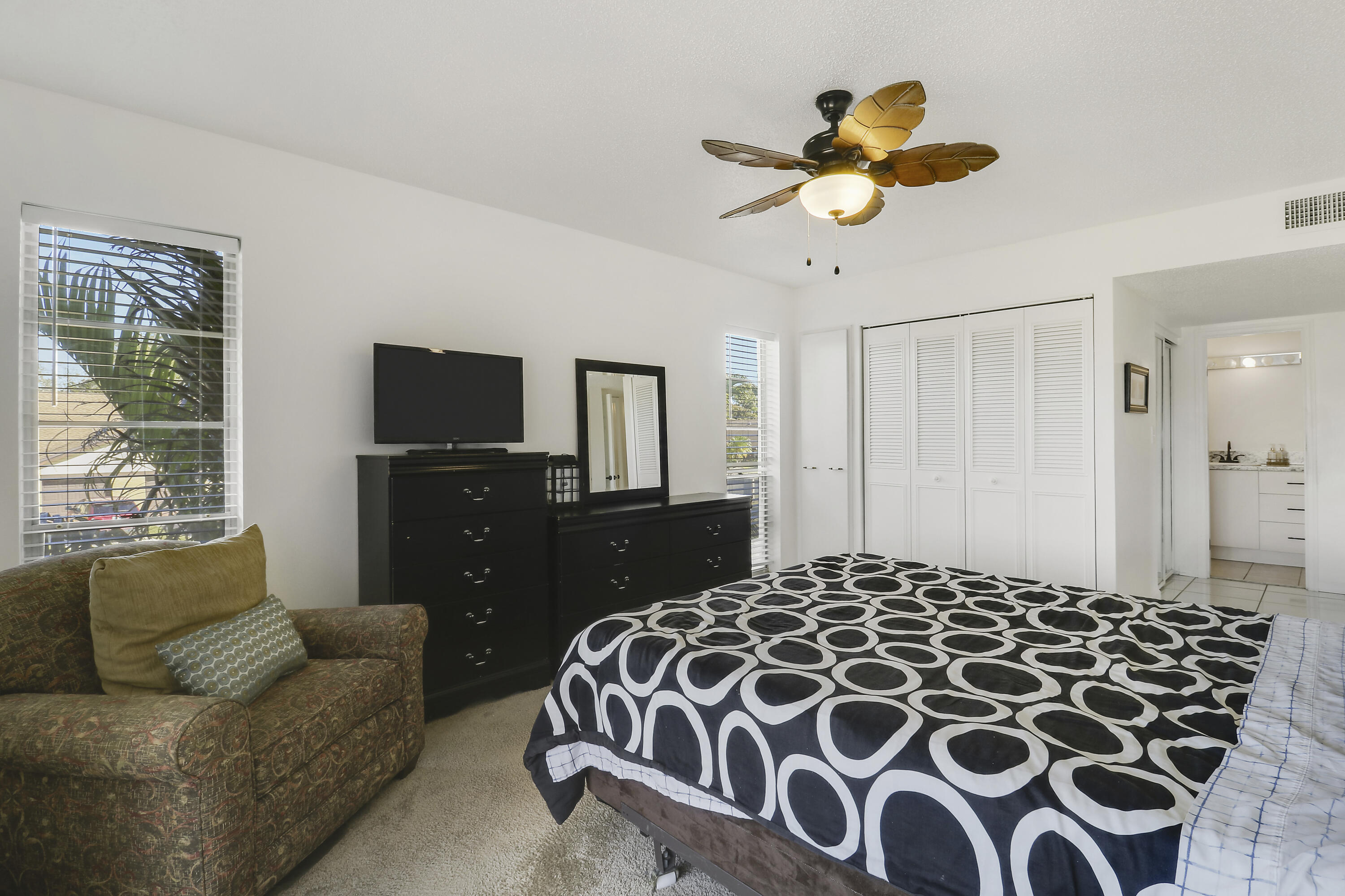 GREENWAY VILLAGE COND NORTH NO 2 DECL IN - Residential