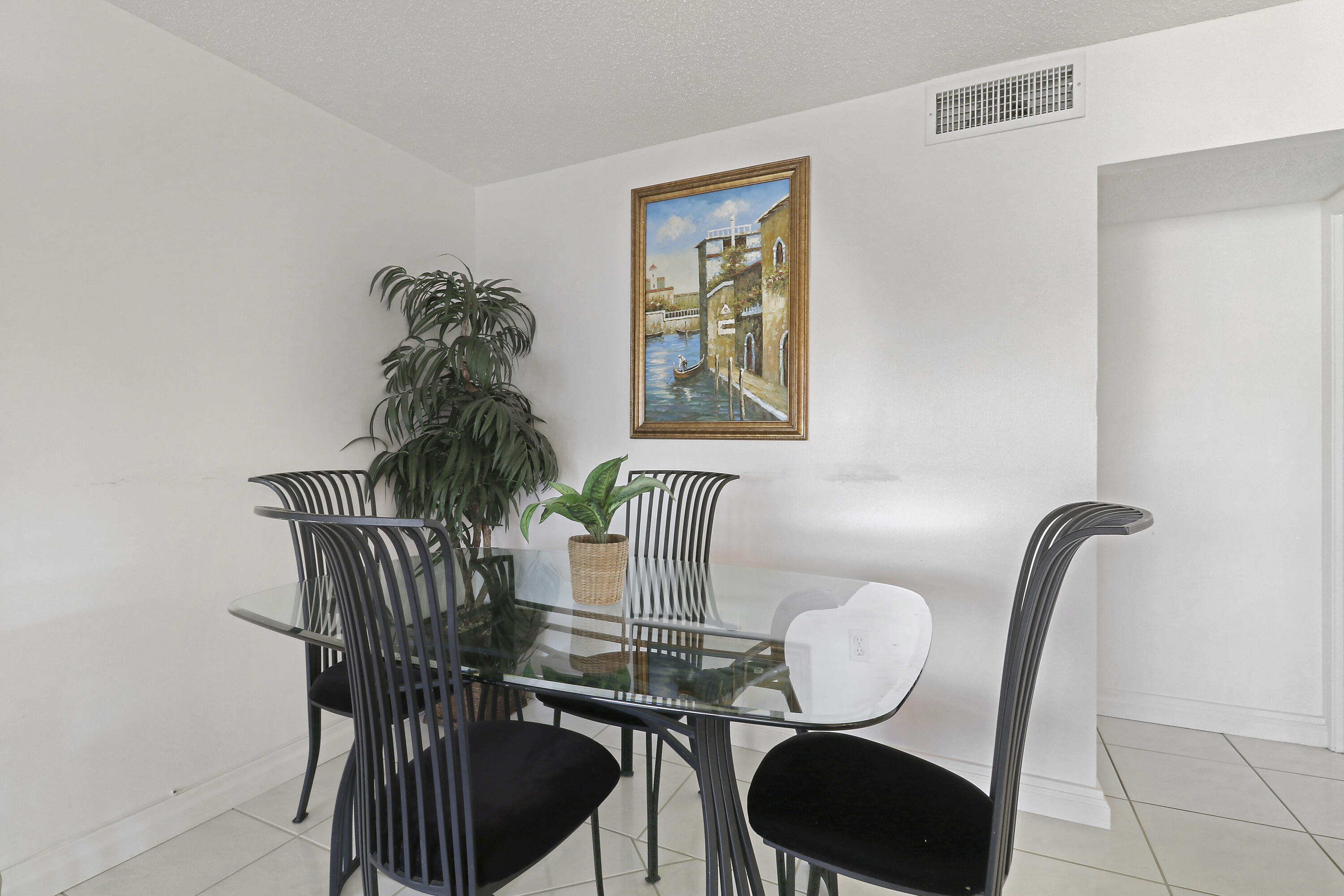GREENWAY VILLAGE COND NORTH NO 2 DECL IN - Residential