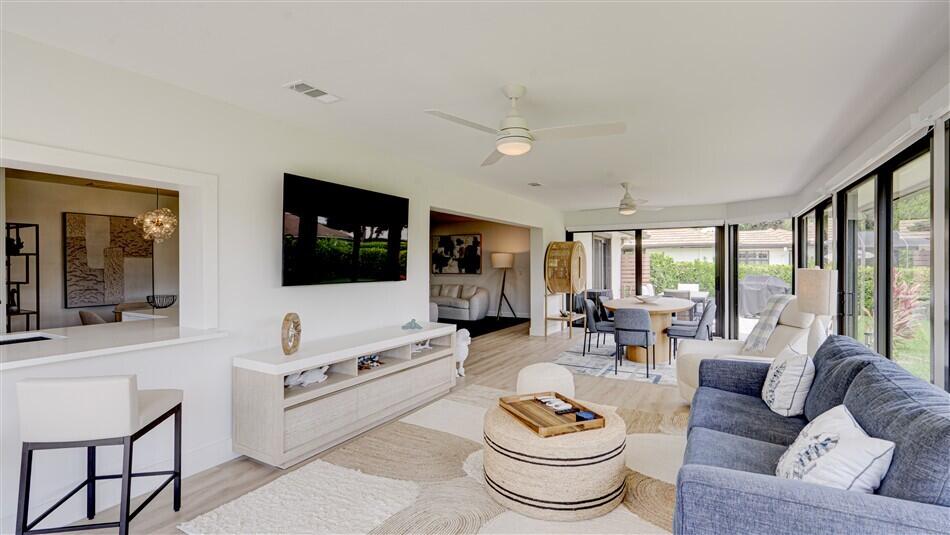 PINE VILLAS 9 - Residential
