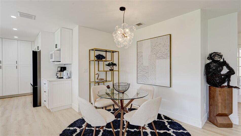 PINE VILLAS 9 - Residential