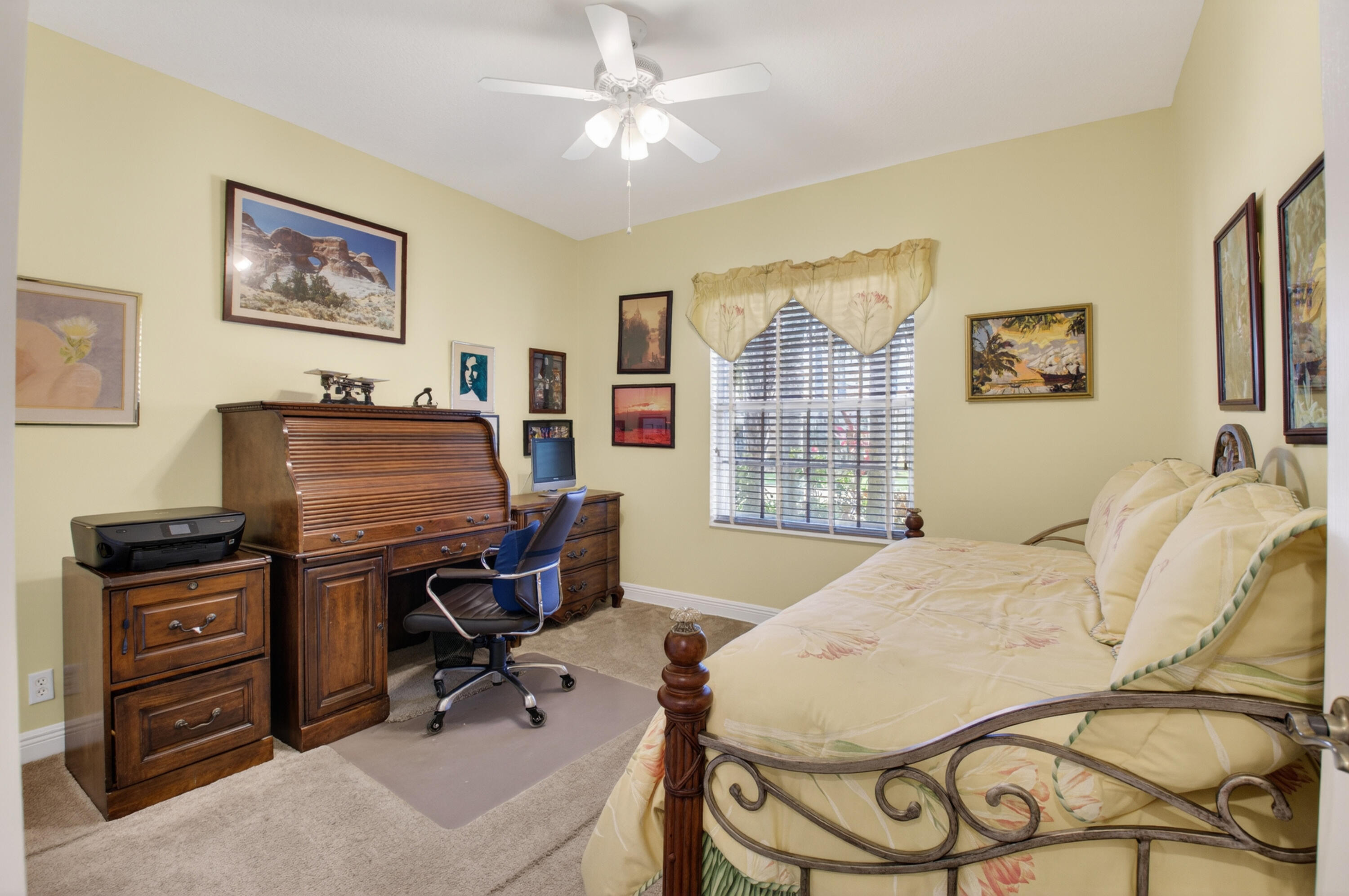 VILLAGES OF WINDSOR - Residential