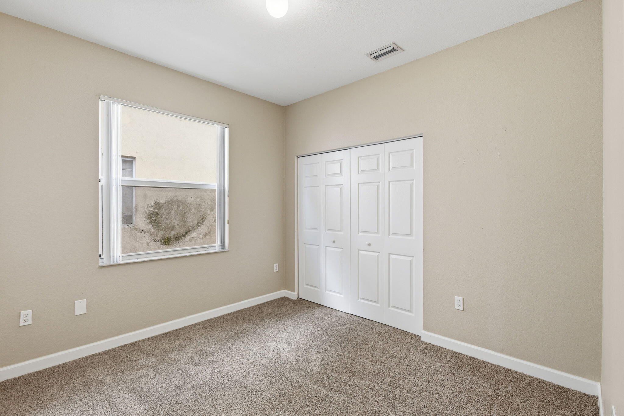 FLORIDIAN BAY ESTATES SOUTH - Residential