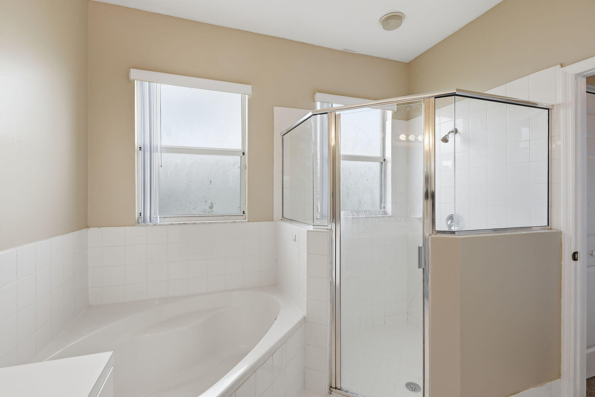 FLORIDIAN BAY ESTATES SOUTH - Residential