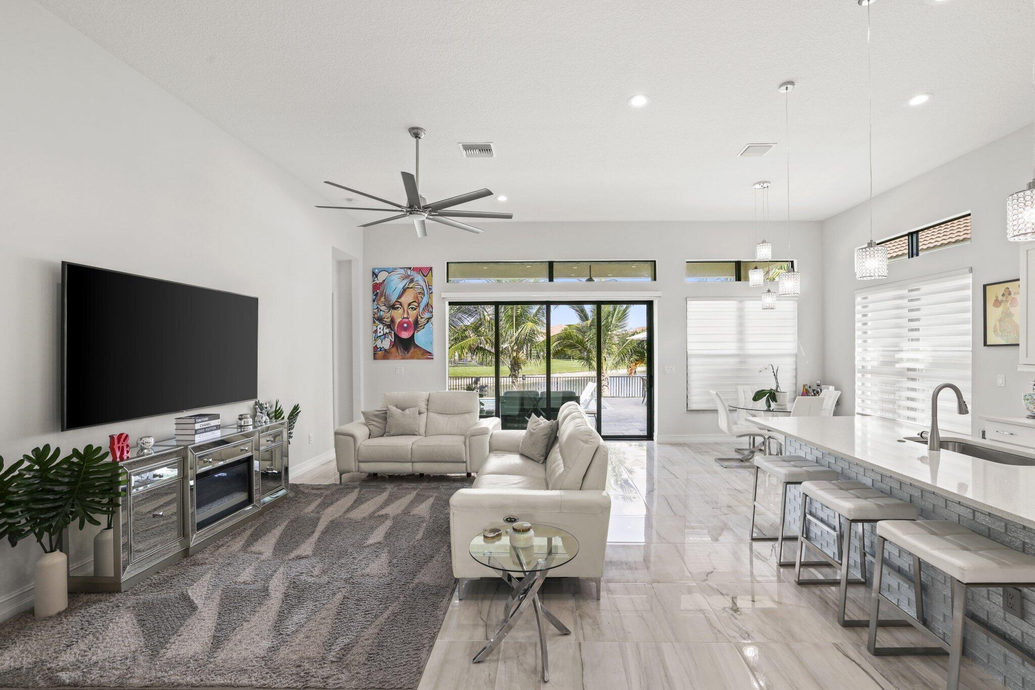 PARKLAND ROYALE - Residential