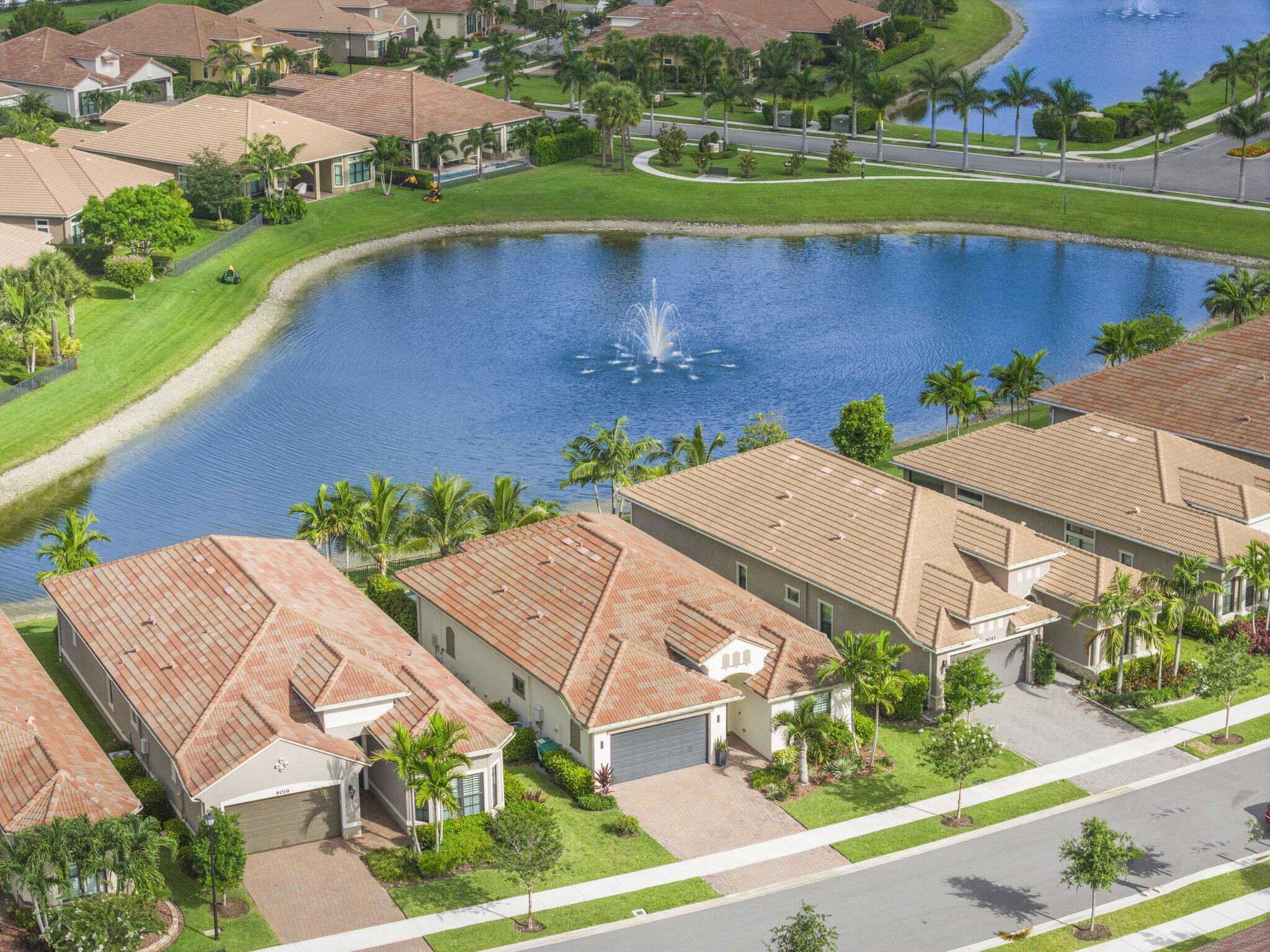 PARKLAND ROYALE - Residential