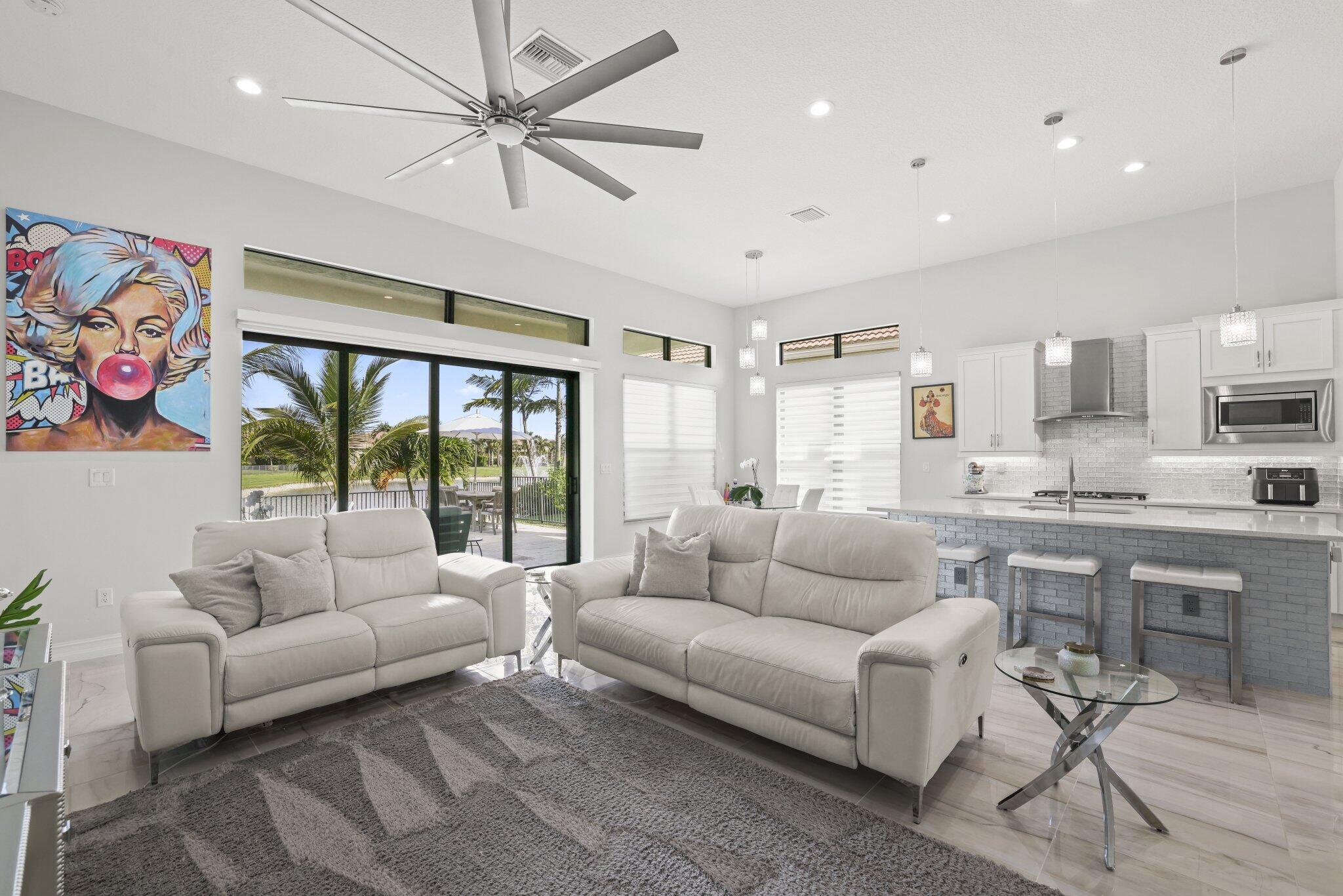 PARKLAND ROYALE - Residential