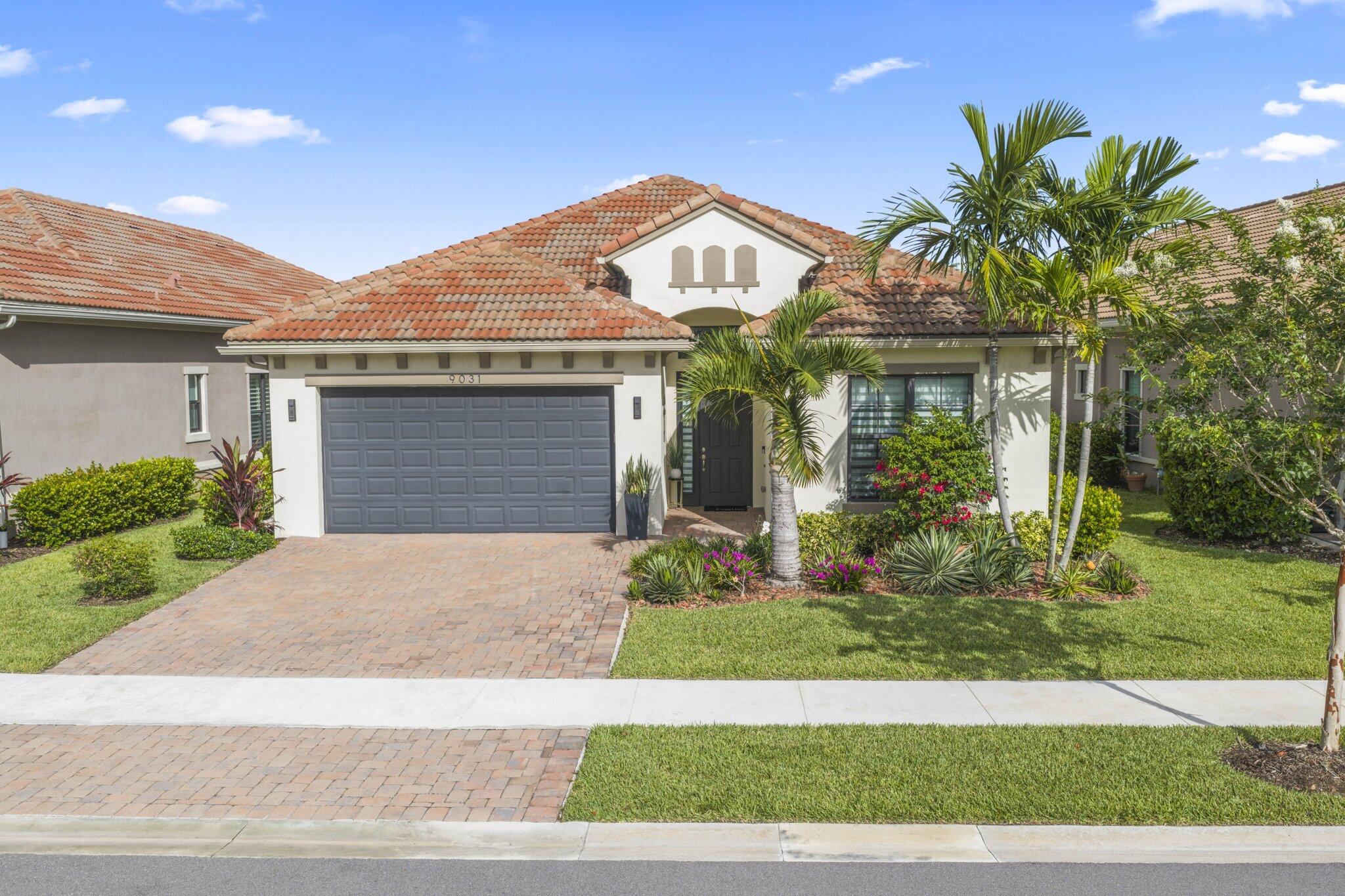 PARKLAND ROYALE - Residential