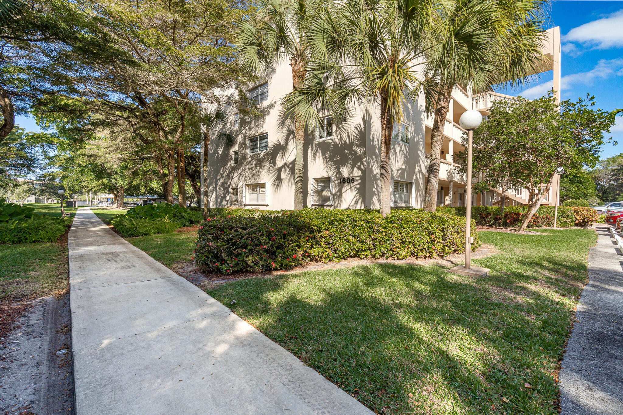ABACO VILLAGE H CONDO - Residential
