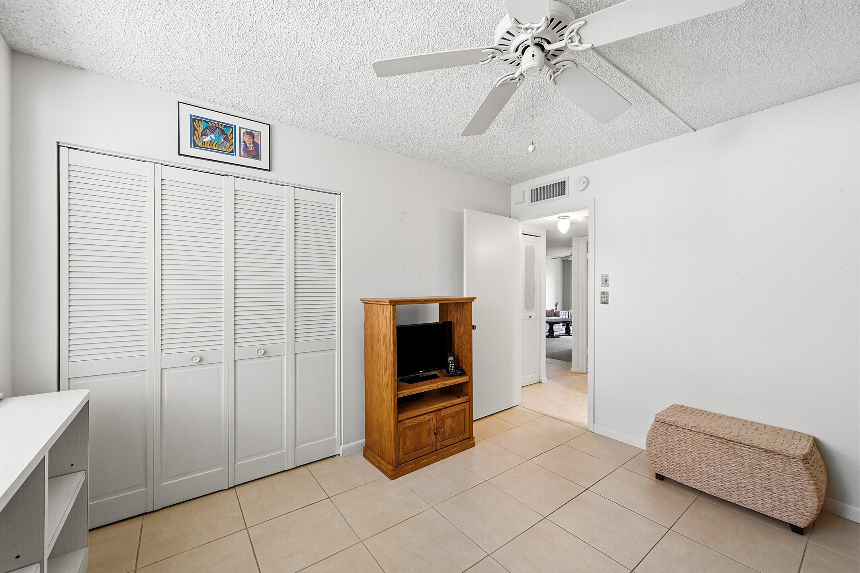 Island Club 1 - Residential
