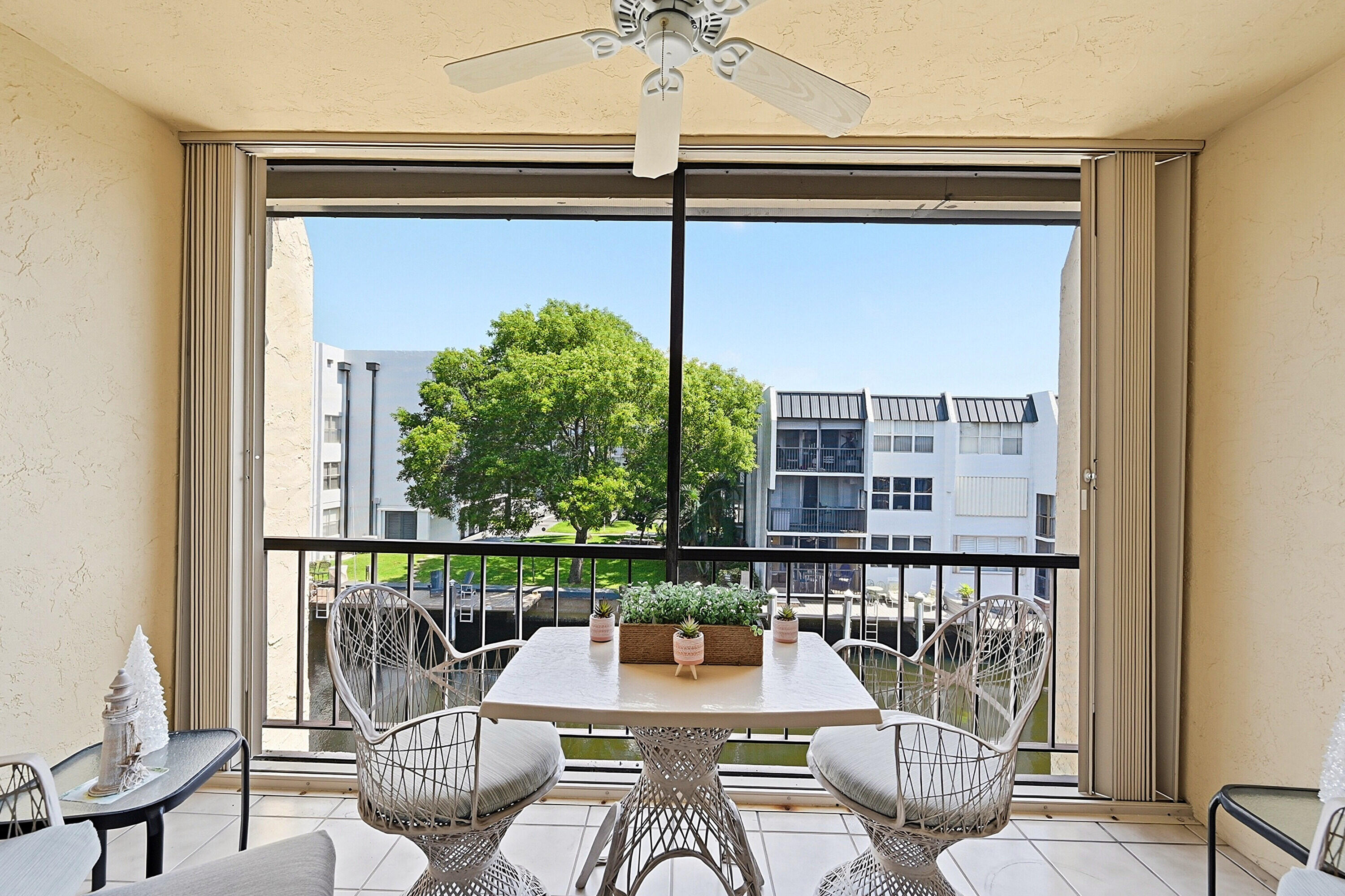 Island Club 1 - Residential