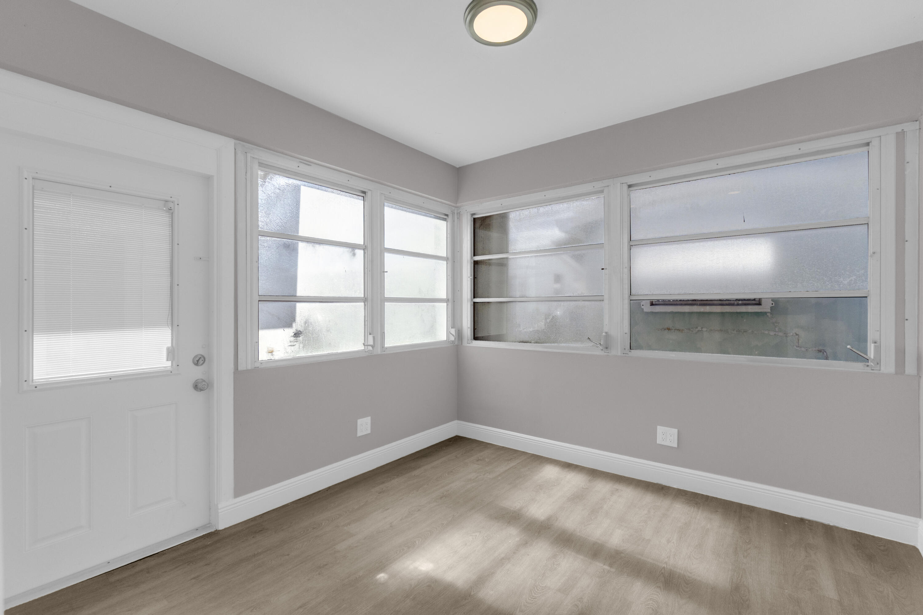 SHERIDAN LAKES CONDO HOUSES NO 1 - Residential