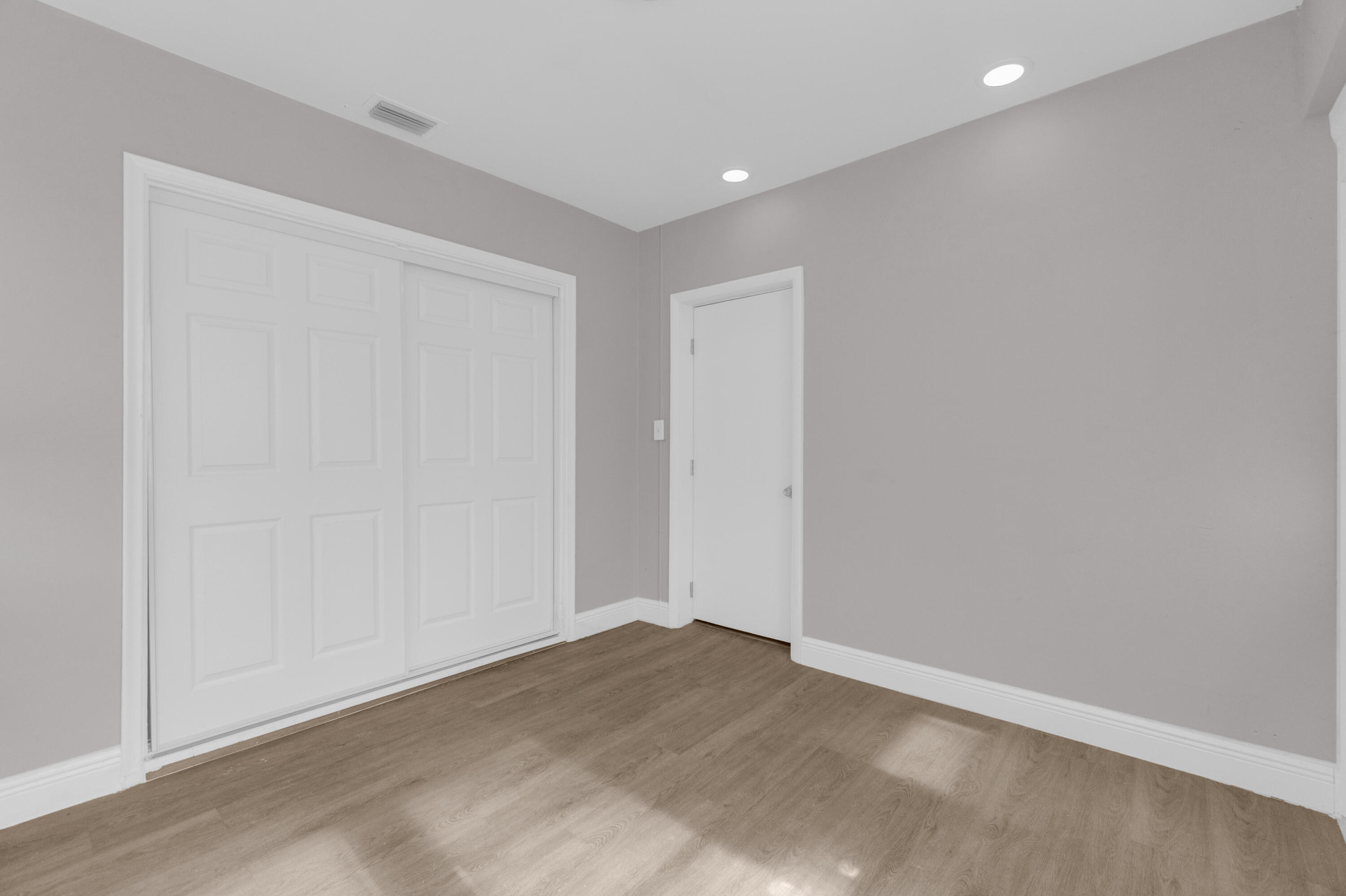 SHERIDAN LAKES CONDO HOUSES NO 1 - Residential