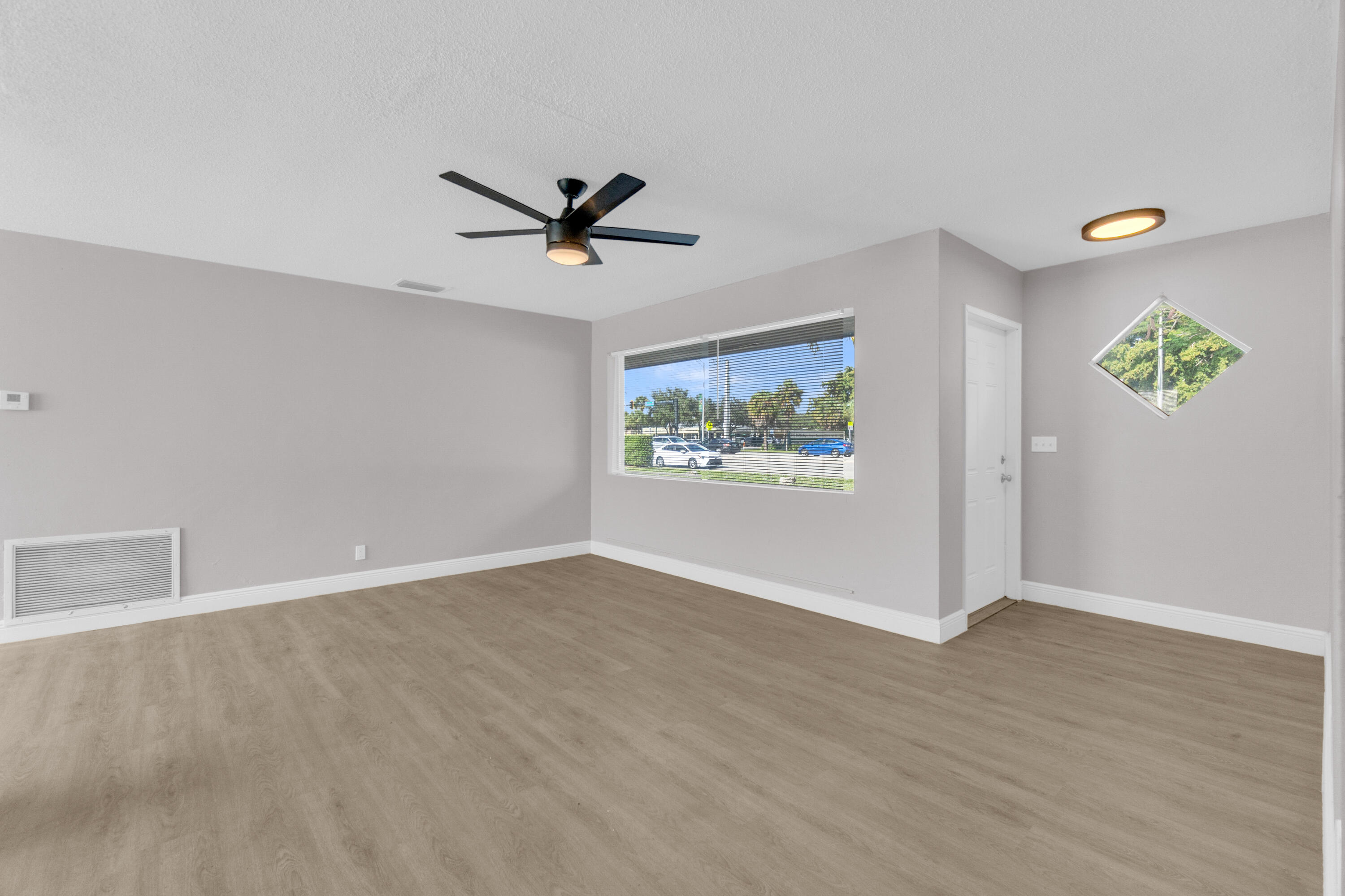 SHERIDAN LAKES CONDO HOUSES NO 1 - Residential