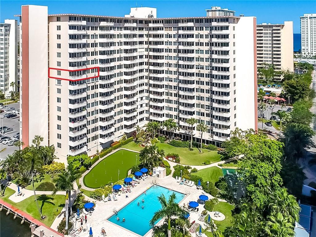 Enjoy spectacular views of the Intracoastal and Downtown Fort Lauderdale from every room in this 2-bedroom 1200 sq/ft apartment. This sought after apartment faces South-West and has had central AC installed. Located on a barrier island between the ocean & intracoastal waterway, walking distance to the beach, restaurants, grocery, post office & water taxi. Great amenities including a resort style 30 x 60 heated pool and a picturesque garden area on the Intracoastal. Association states one buyer must be 55 plus, no pets, or rentals. You will love living here!