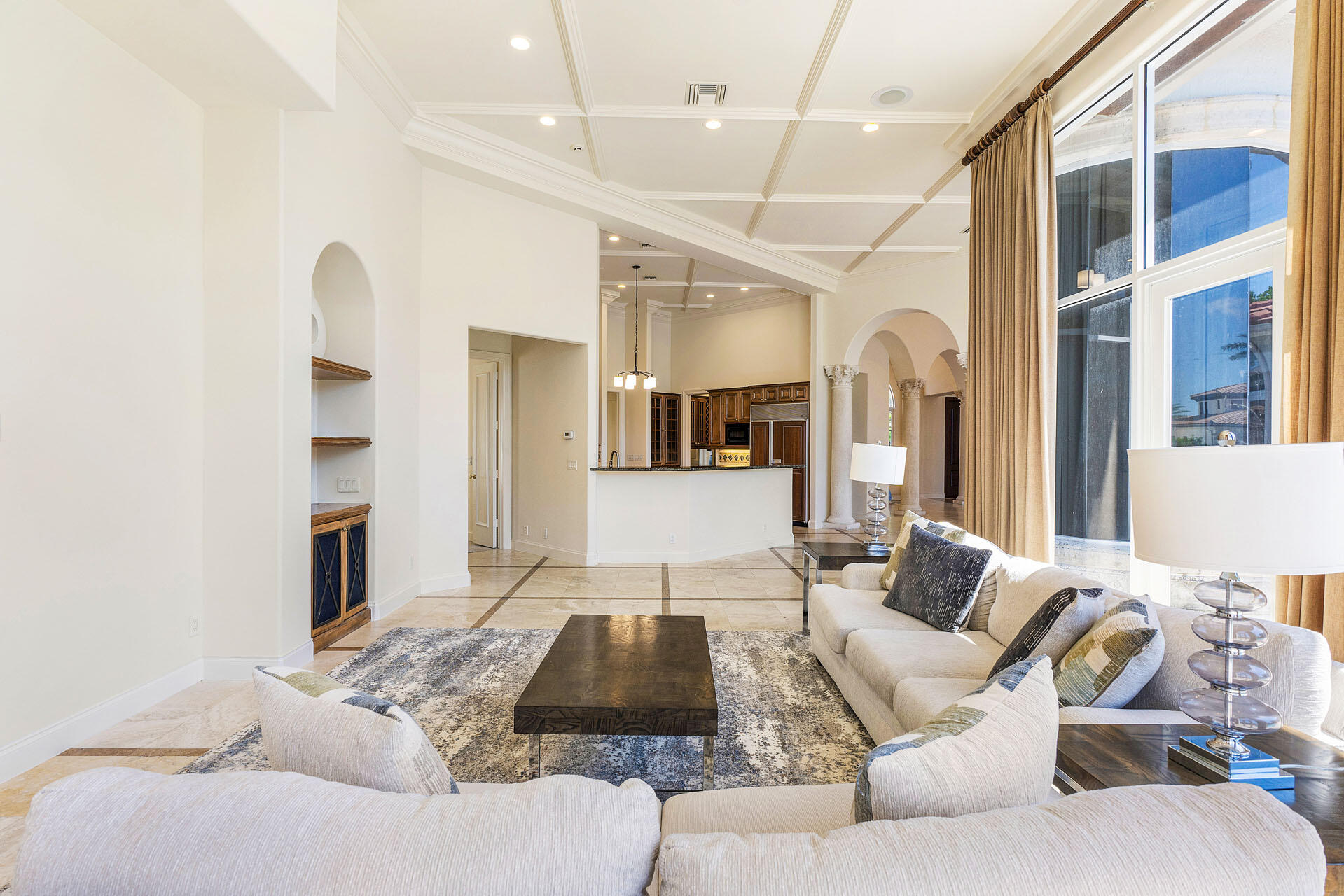 ROYAL PALM YACHT & COUNTRY CLUB - Residential