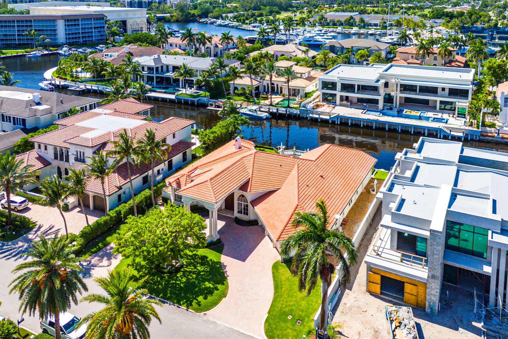 ROYAL PALM YACHT & COUNTRY CLUB - Residential