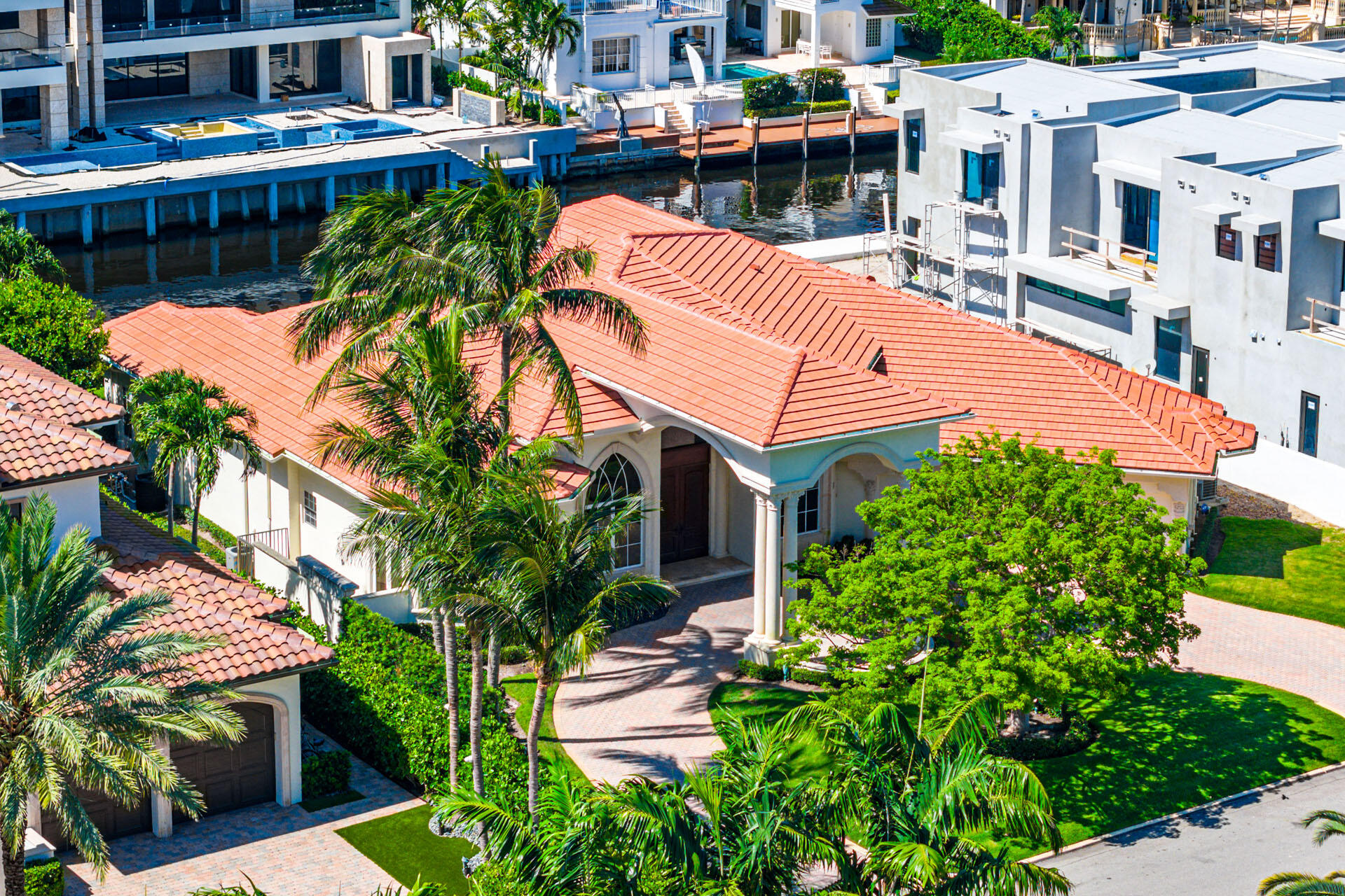 ROYAL PALM YACHT & COUNTRY CLUB - Residential
