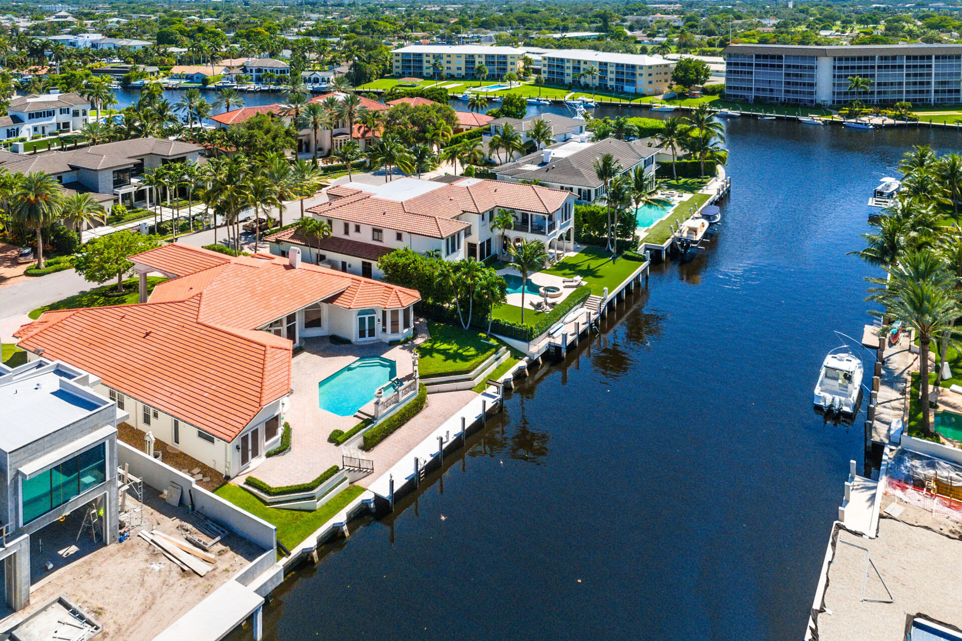 ROYAL PALM YACHT & COUNTRY CLUB - Residential