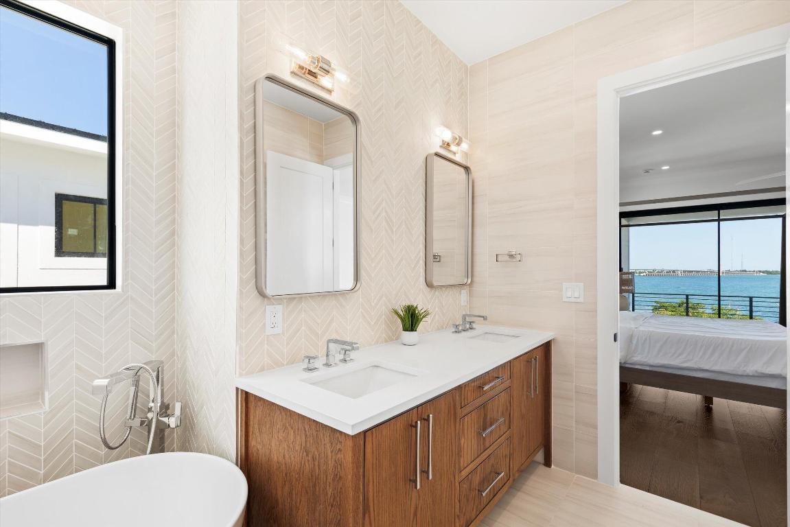 SUMMERLAND ESTATES - Residential