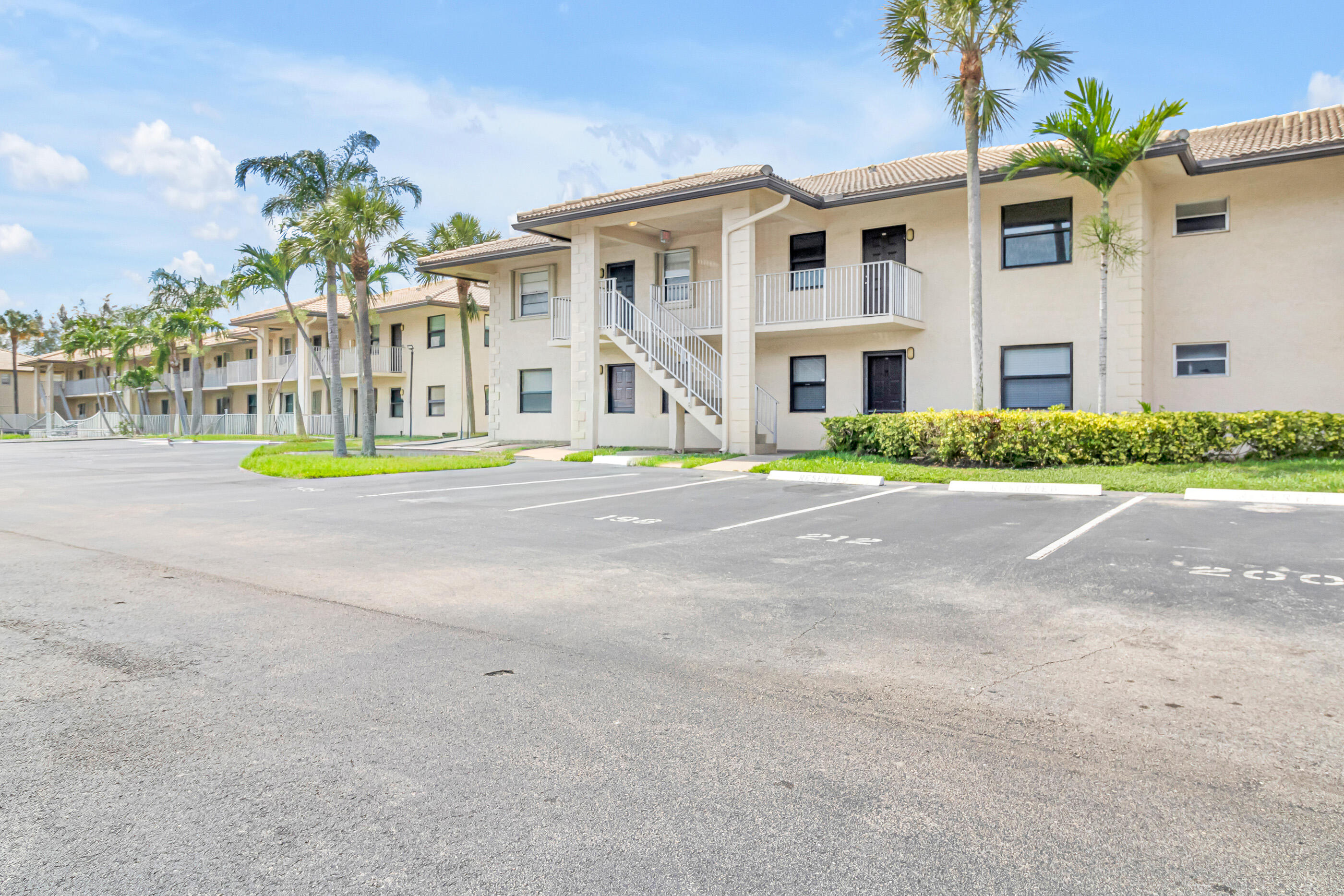 VIEWPOINTE CONDO - Residential