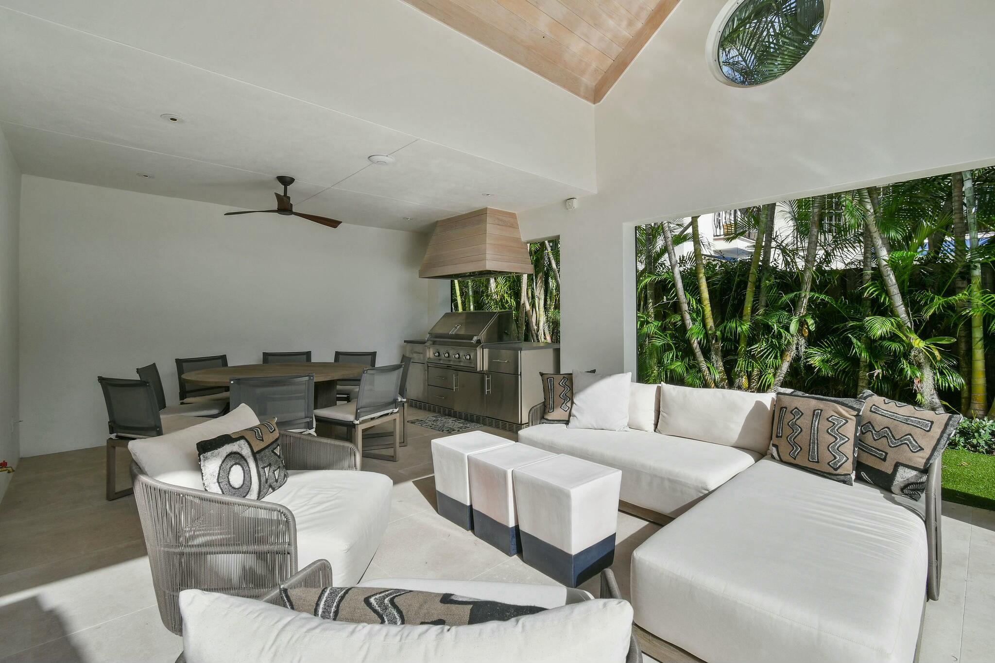 JUPITER INLET BEACH COLONY - Residential