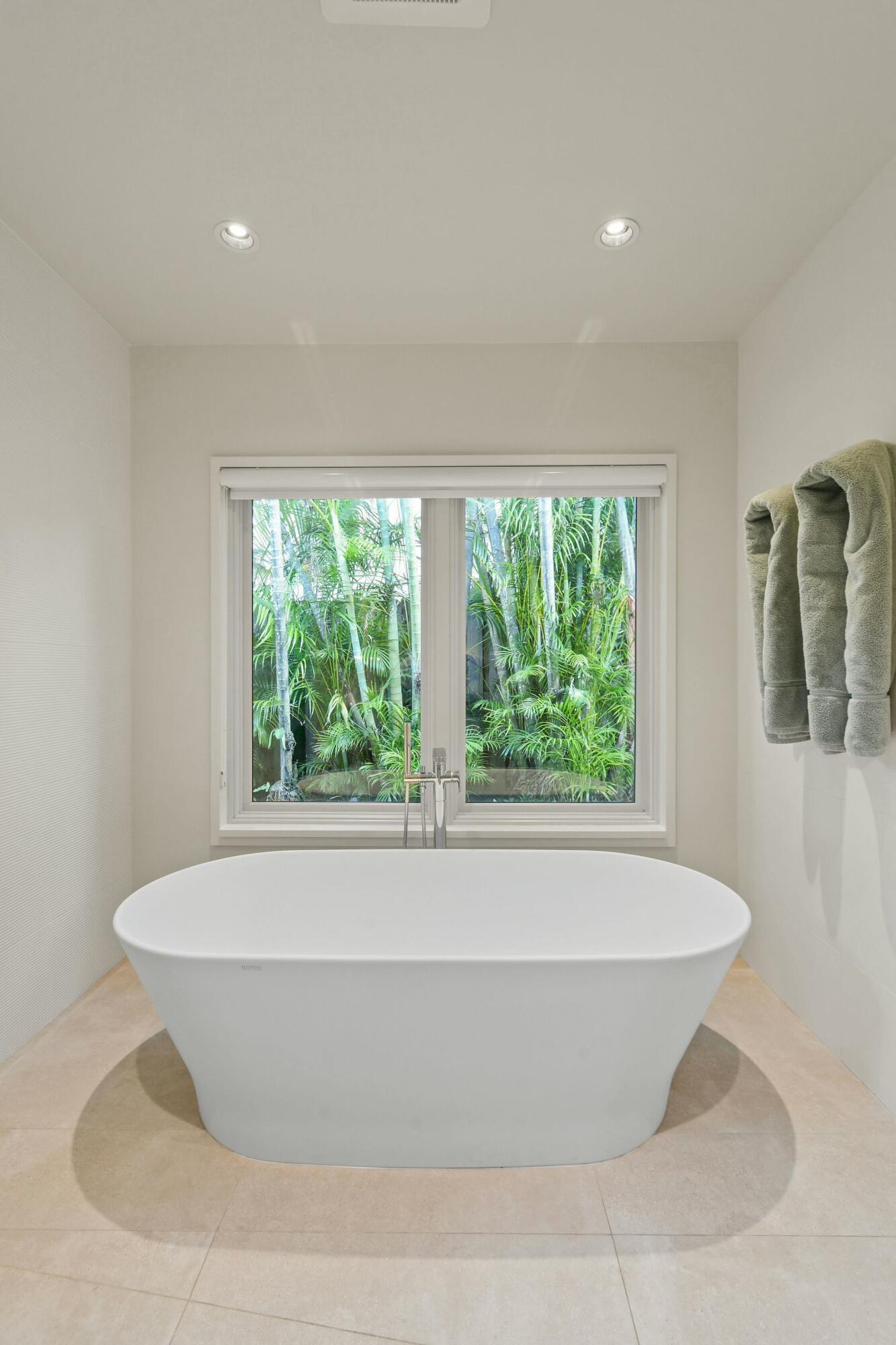 JUPITER INLET BEACH COLONY - Residential