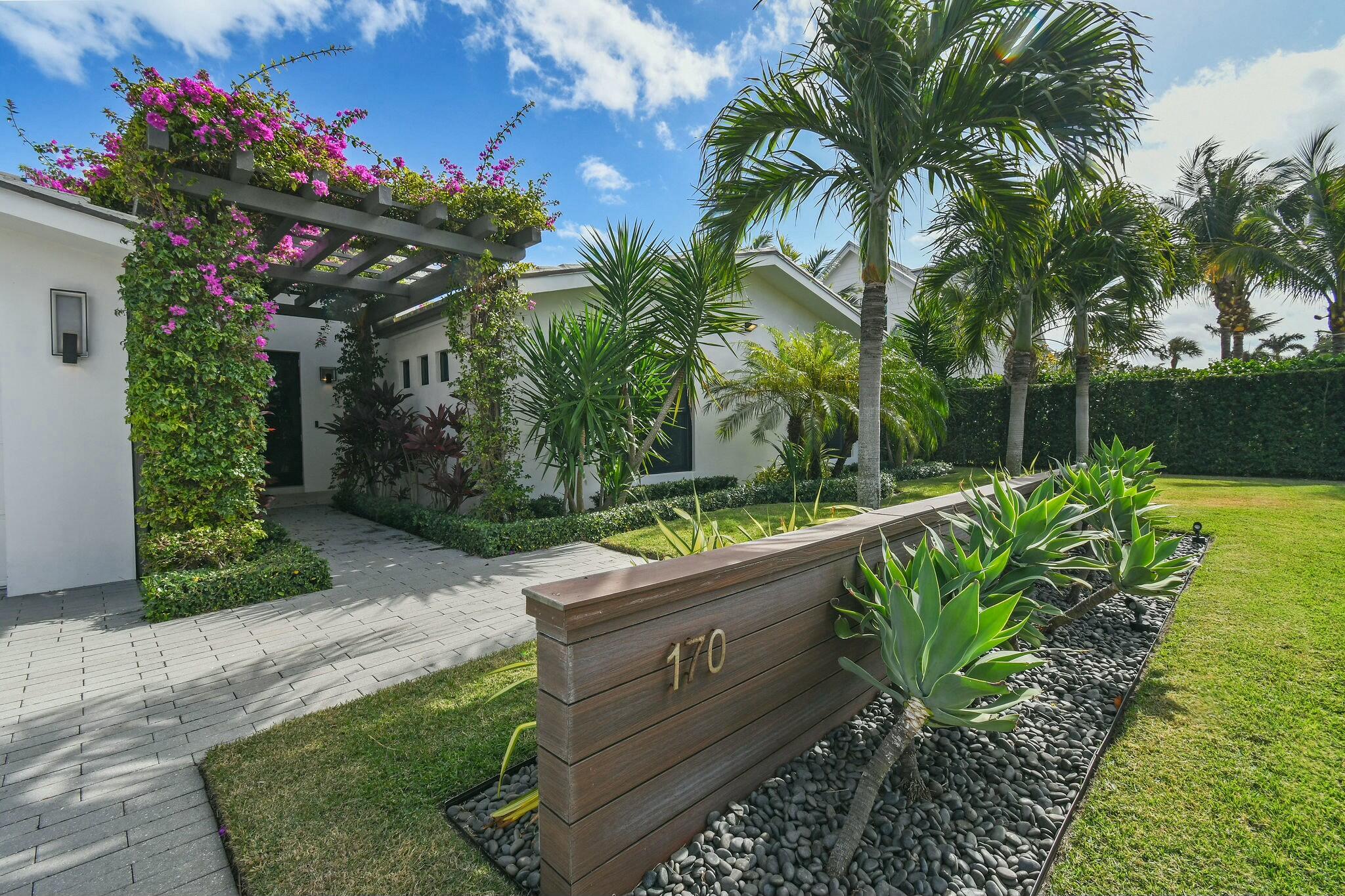 JUPITER INLET BEACH COLONY - Residential