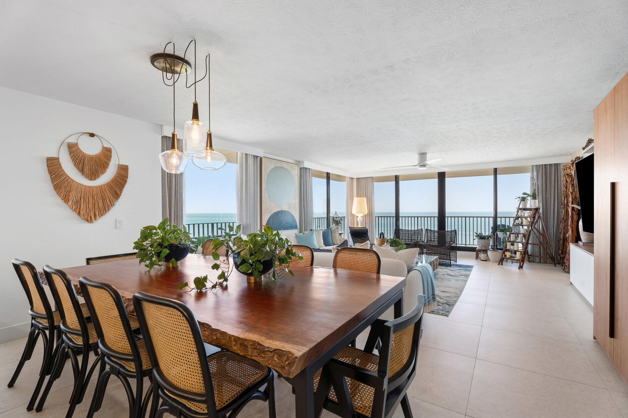 VISIONS CONDOMINIUM - Residential