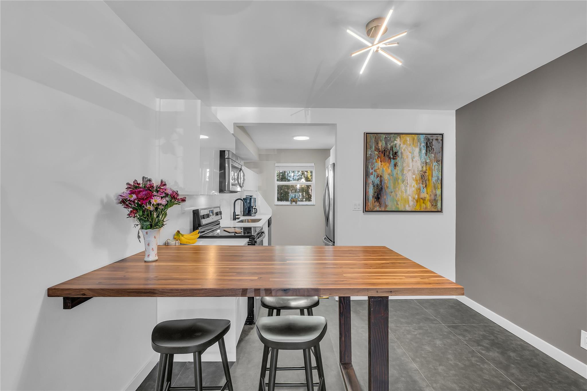 WILTON VILLAGE CONDO - Residential