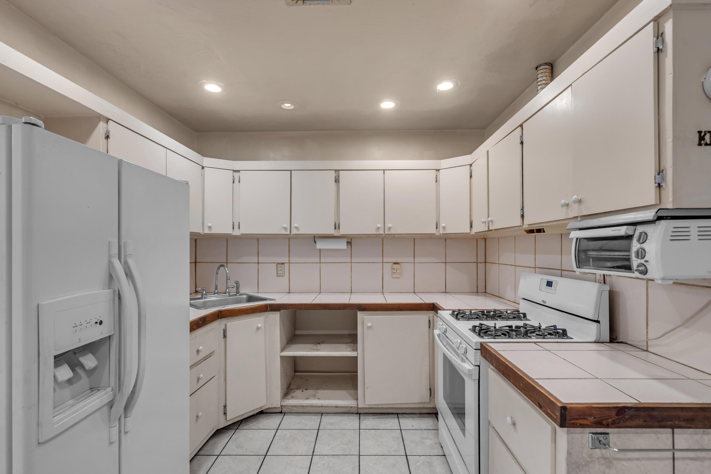 DRIFTWOOD ESTATES NO 20 - Residential
