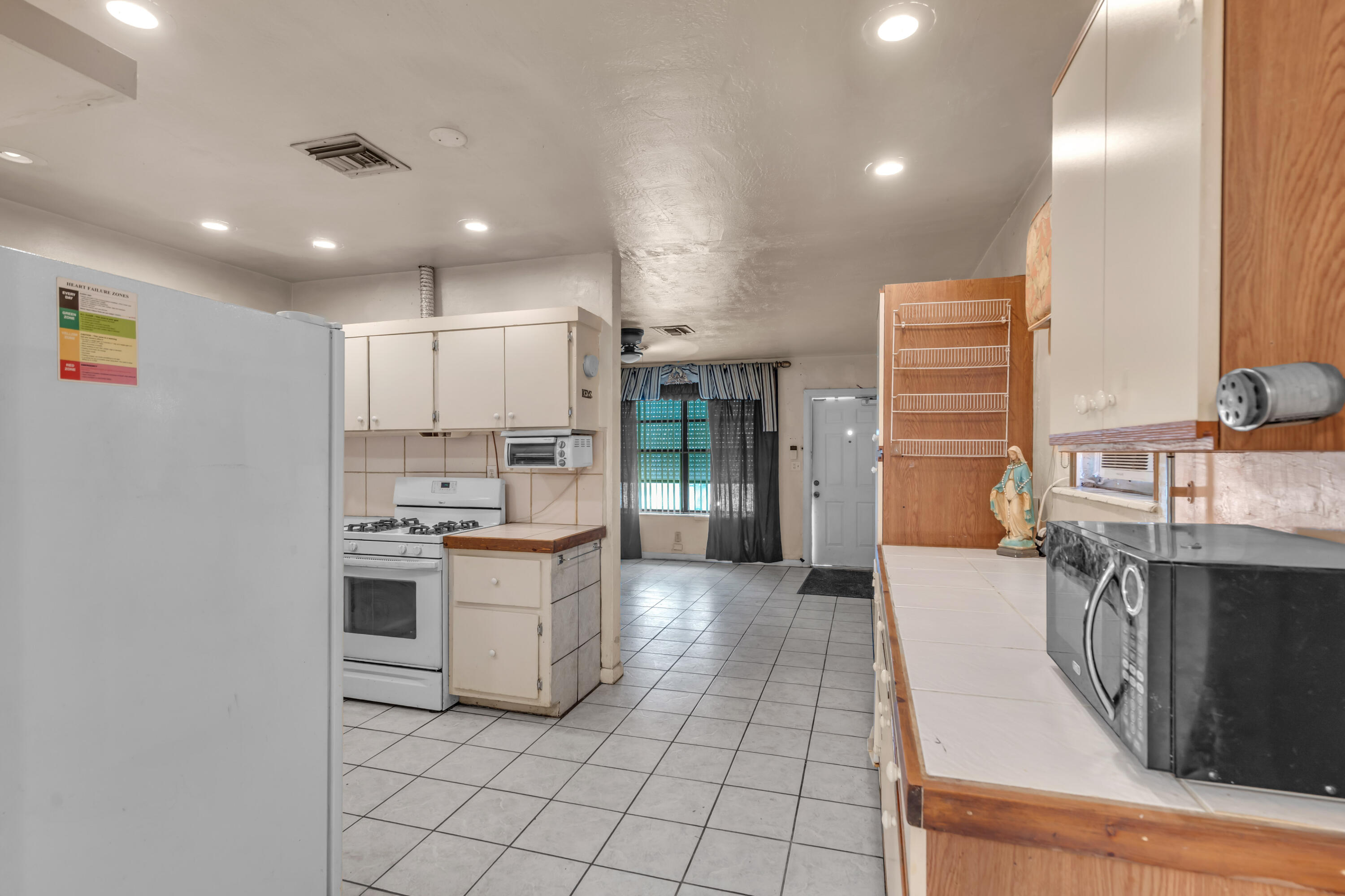 DRIFTWOOD ESTATES NO 20 - Residential