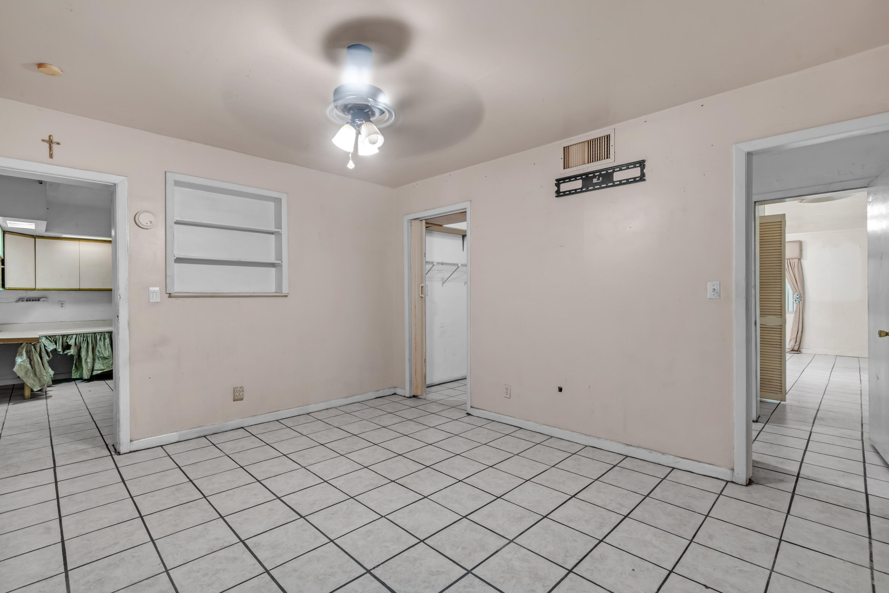 DRIFTWOOD ESTATES NO 20 - Residential