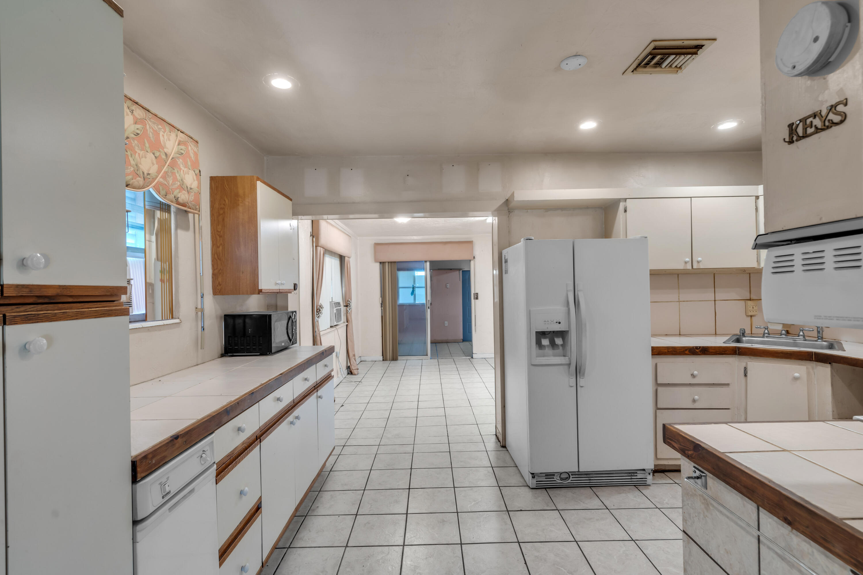 DRIFTWOOD ESTATES NO 20 - Residential