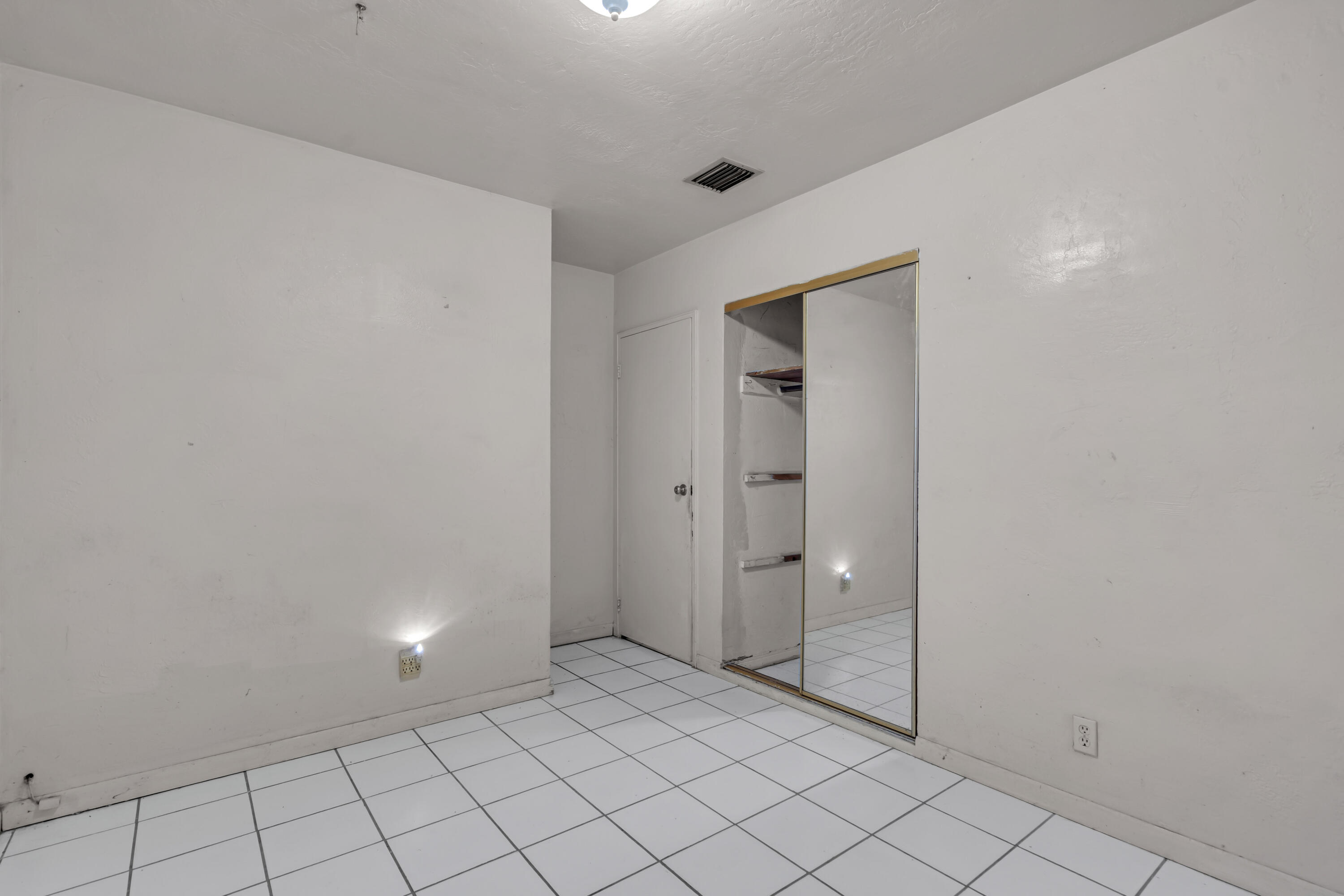 DRIFTWOOD ESTATES NO 20 - Residential