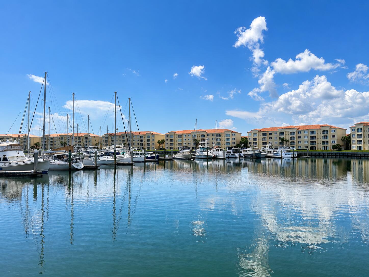 HARBOUR ISLE AT HUTCHINSON ISLAND WEST - Residential Lease