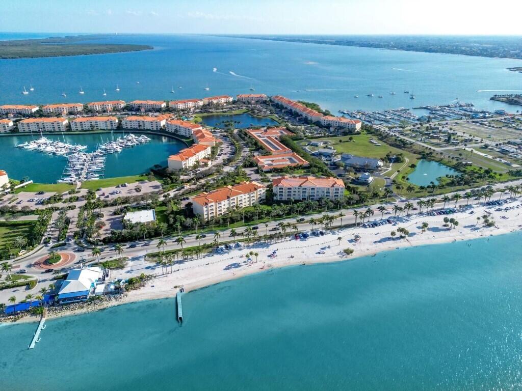 HARBOUR ISLE AT HUTCHINSON ISLAND WEST - Residential Lease