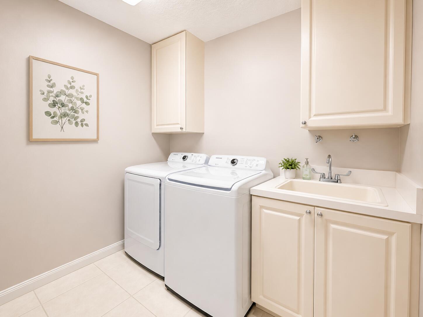 HARBOUR ISLE AT HUTCHINSON ISLAND WEST - Residential Lease